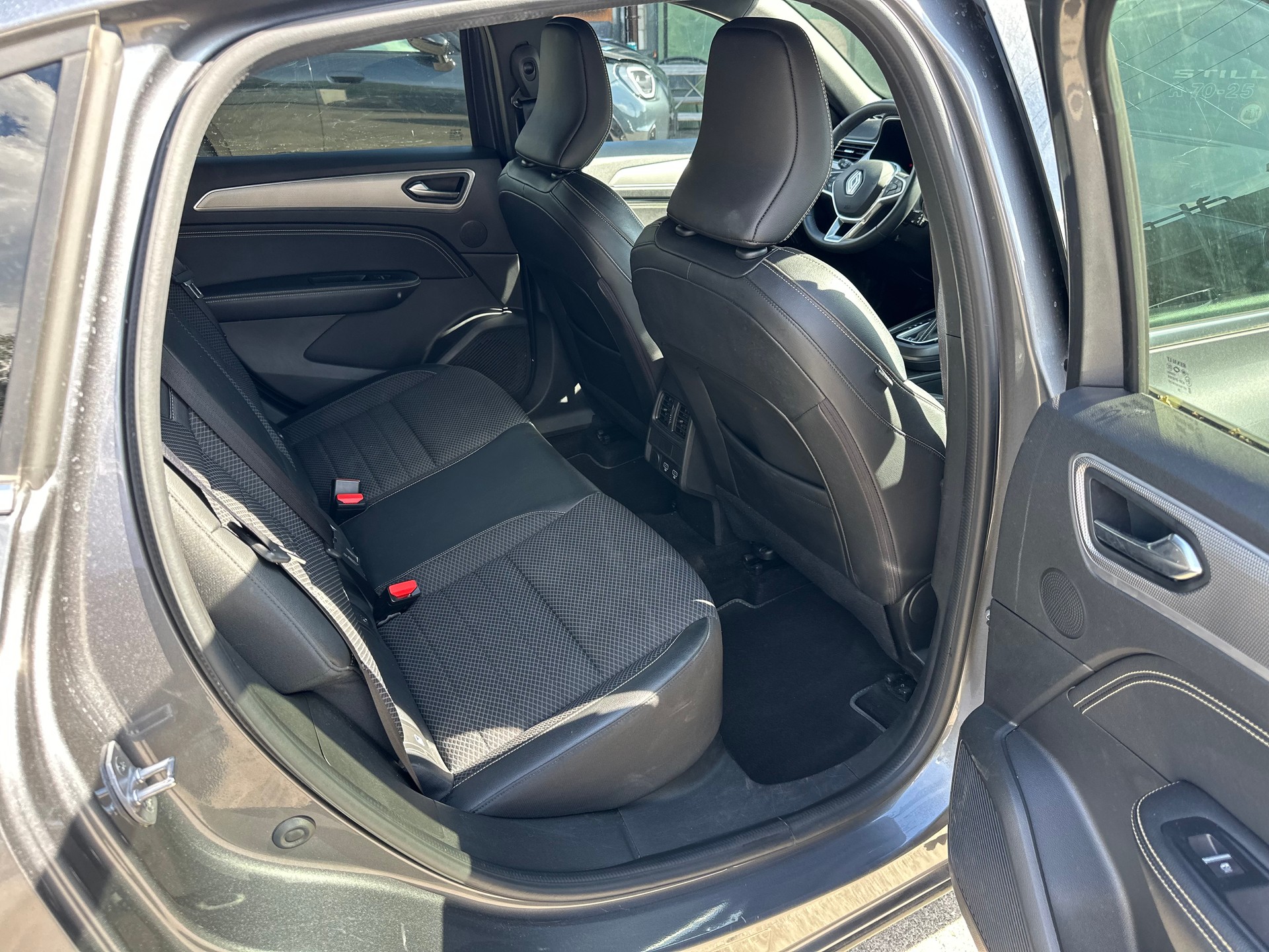 RENAULT Arkana 1.3 TCe Techno EDC-image-13