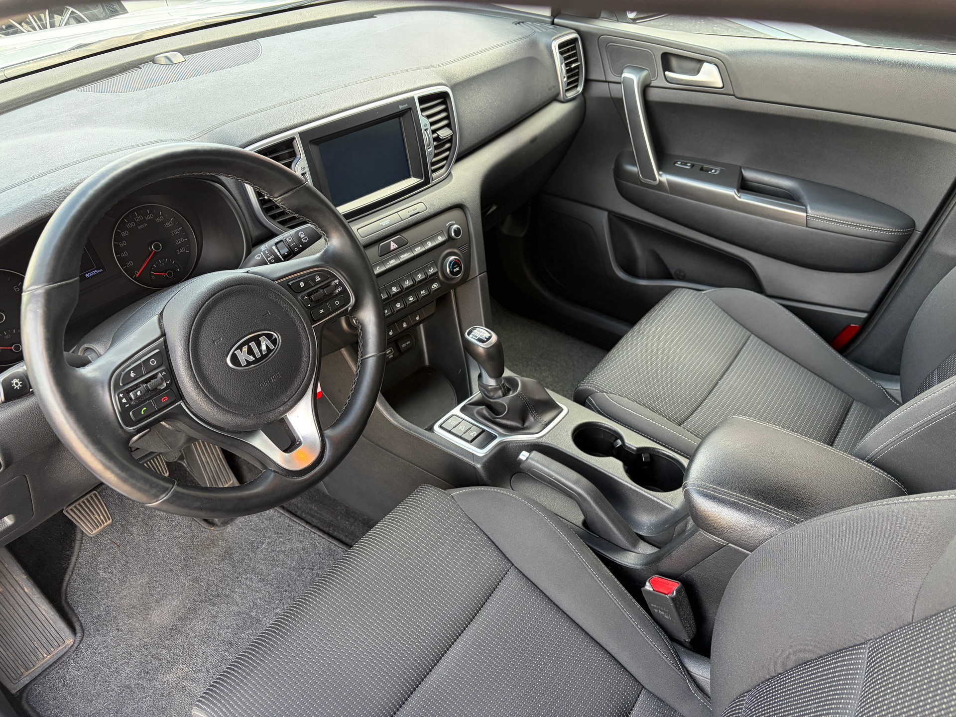 KIA Sportage 1.6 T-GDi Swiss City Line 4WD-image-9