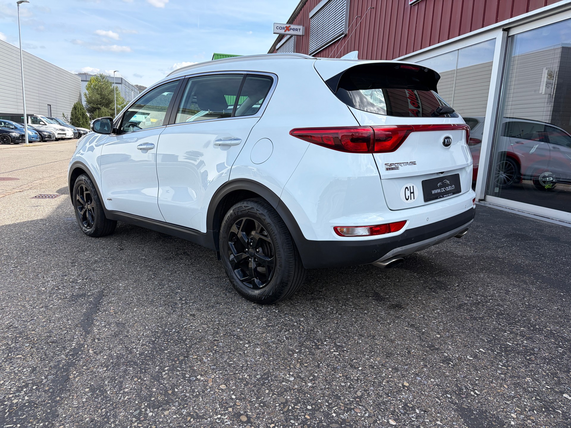 KIA Sportage 1.6 T-GDi Swiss City Line 4WD-image-3