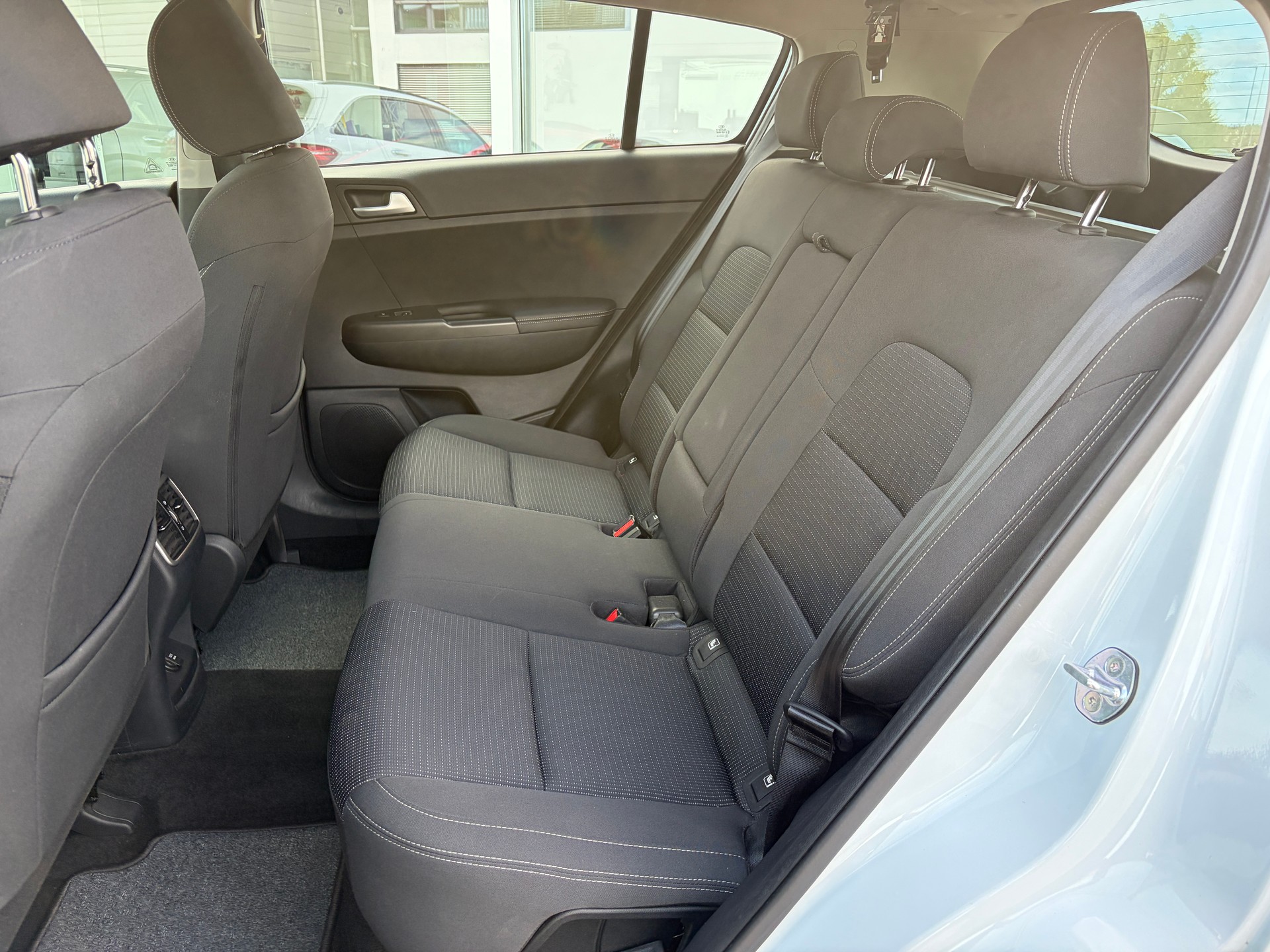 KIA Sportage 1.6 T-GDi Swiss City Line 4WD-image-20