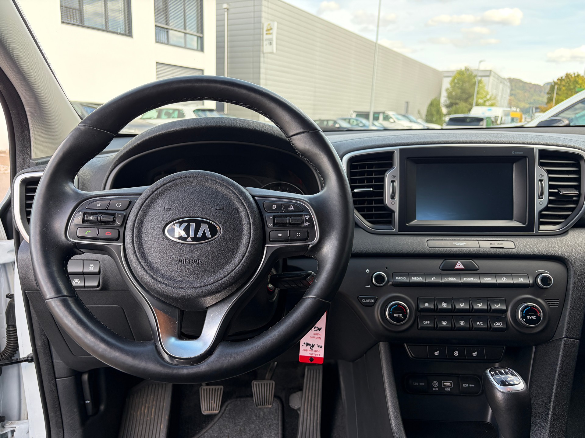 KIA Sportage 1.6 T-GDi Swiss City Line 4WD-image-11