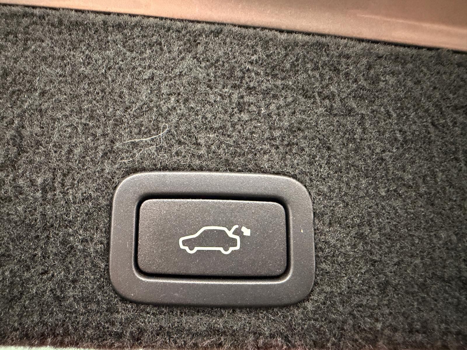VOLVO XC60 D3 AWD Summum Geartronic-image-15
