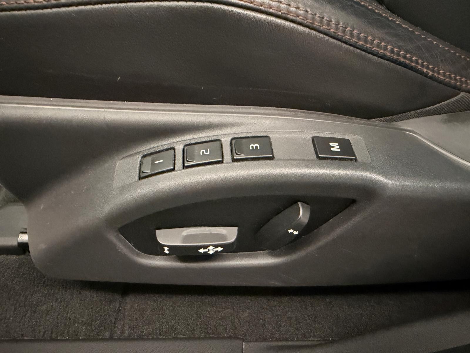 VOLVO XC60 D3 AWD Summum Geartronic-image-13