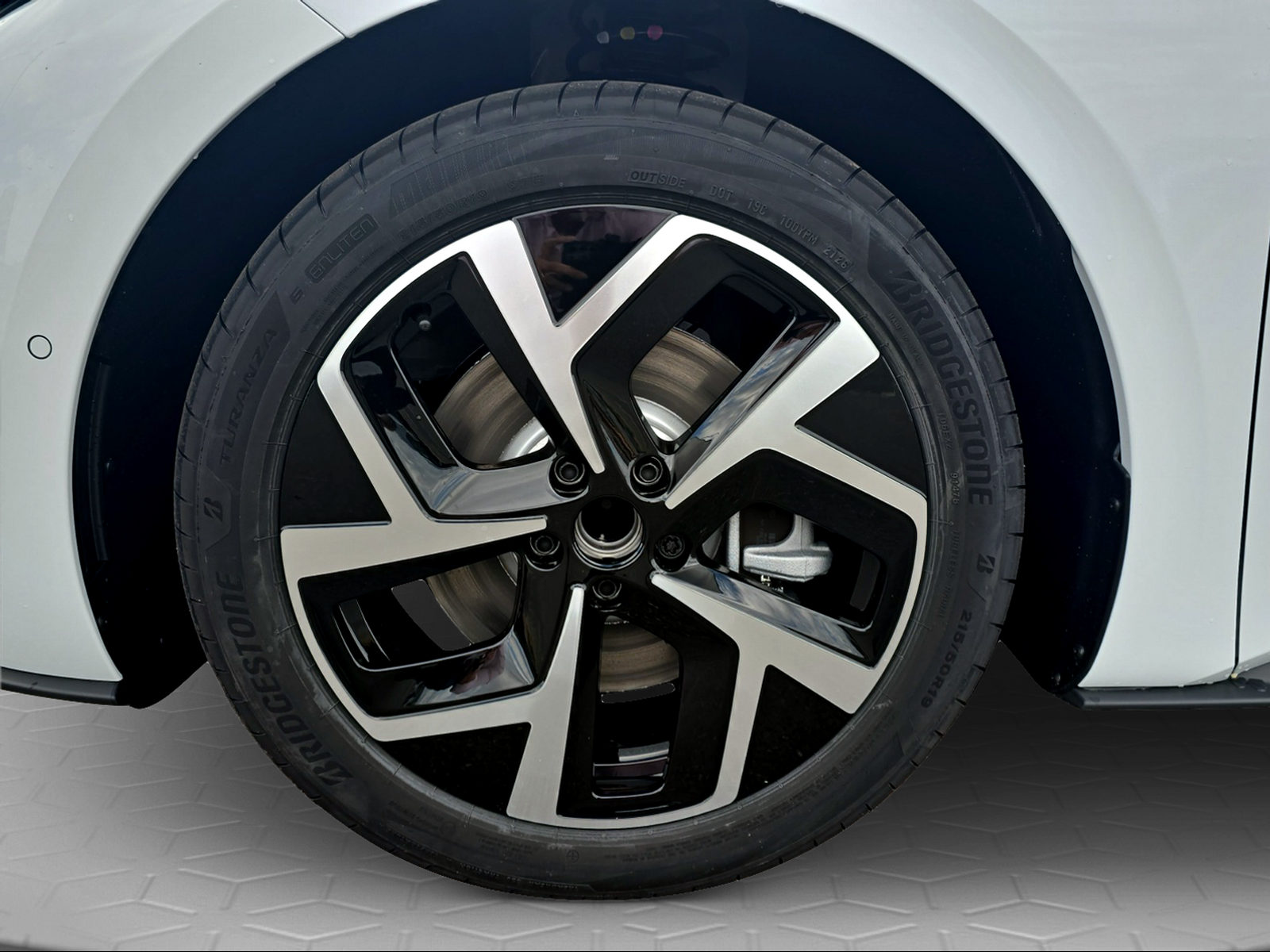 VW VW ID.3 NEO-image-5
