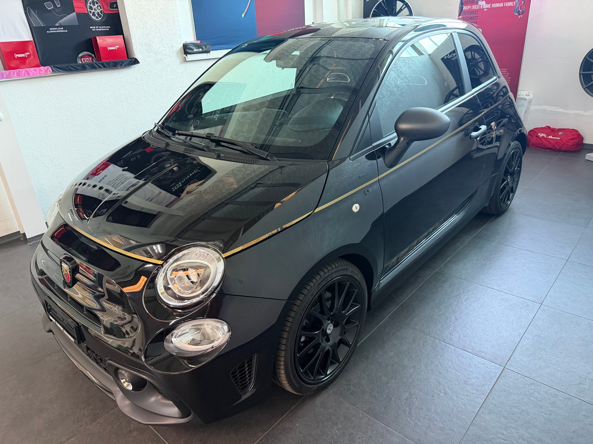 FIAT 595 1.4 16V Turbo Abarth Scorpione Oro-image-2