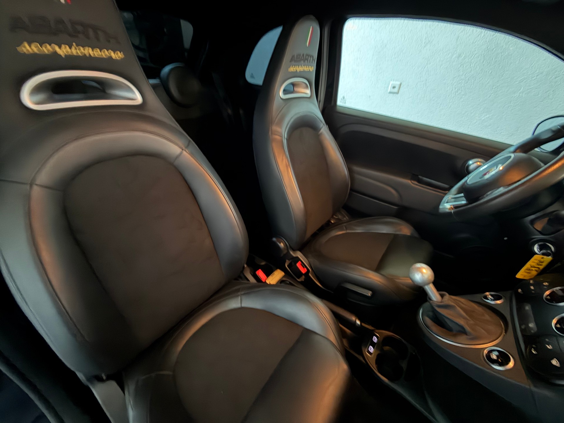 FIAT 595 1.4 16V Turbo Abarth Scorpione Oro-image-9