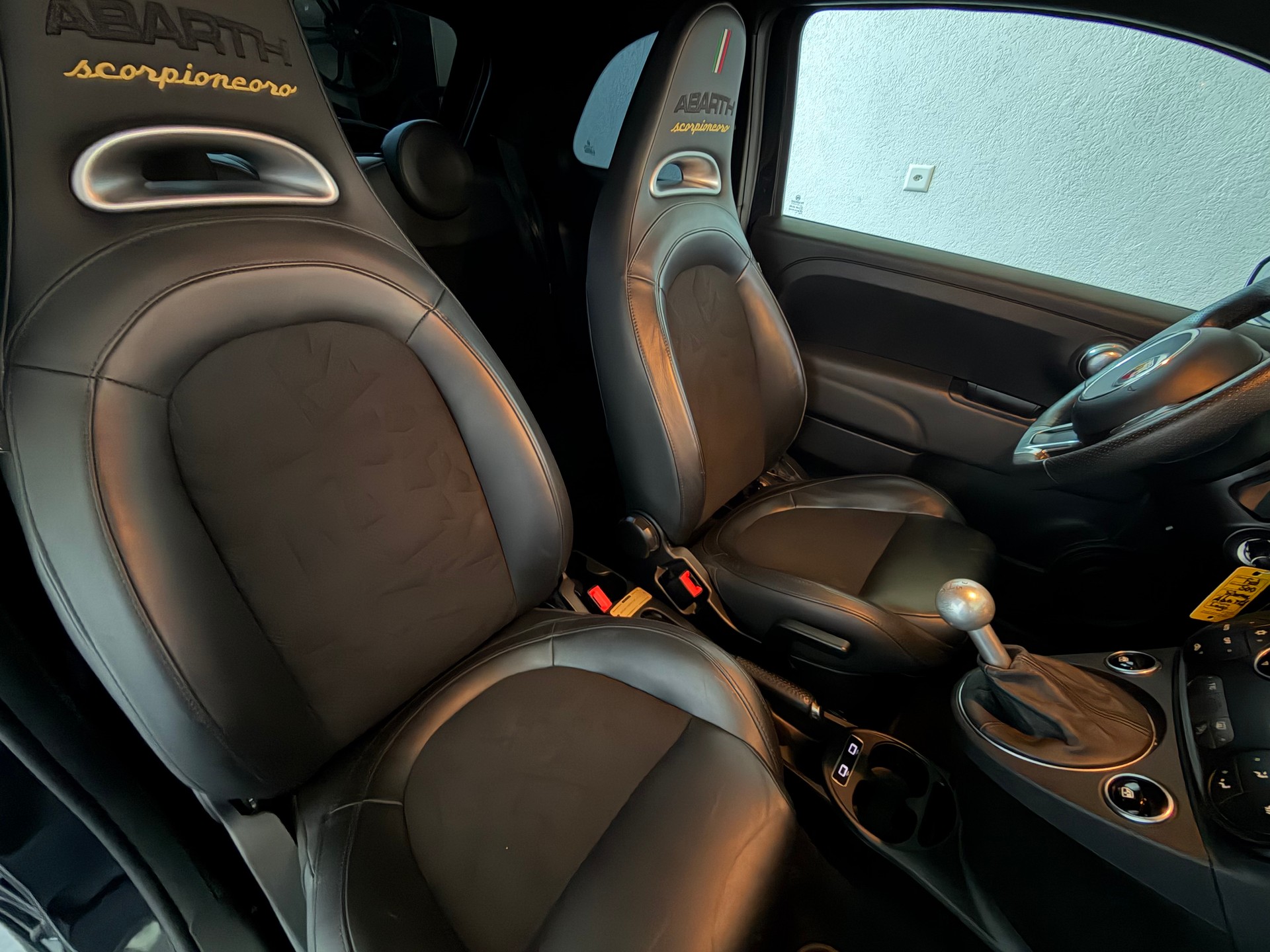 FIAT 595 1.4 16V Turbo Abarth Scorpione Oro-image-10