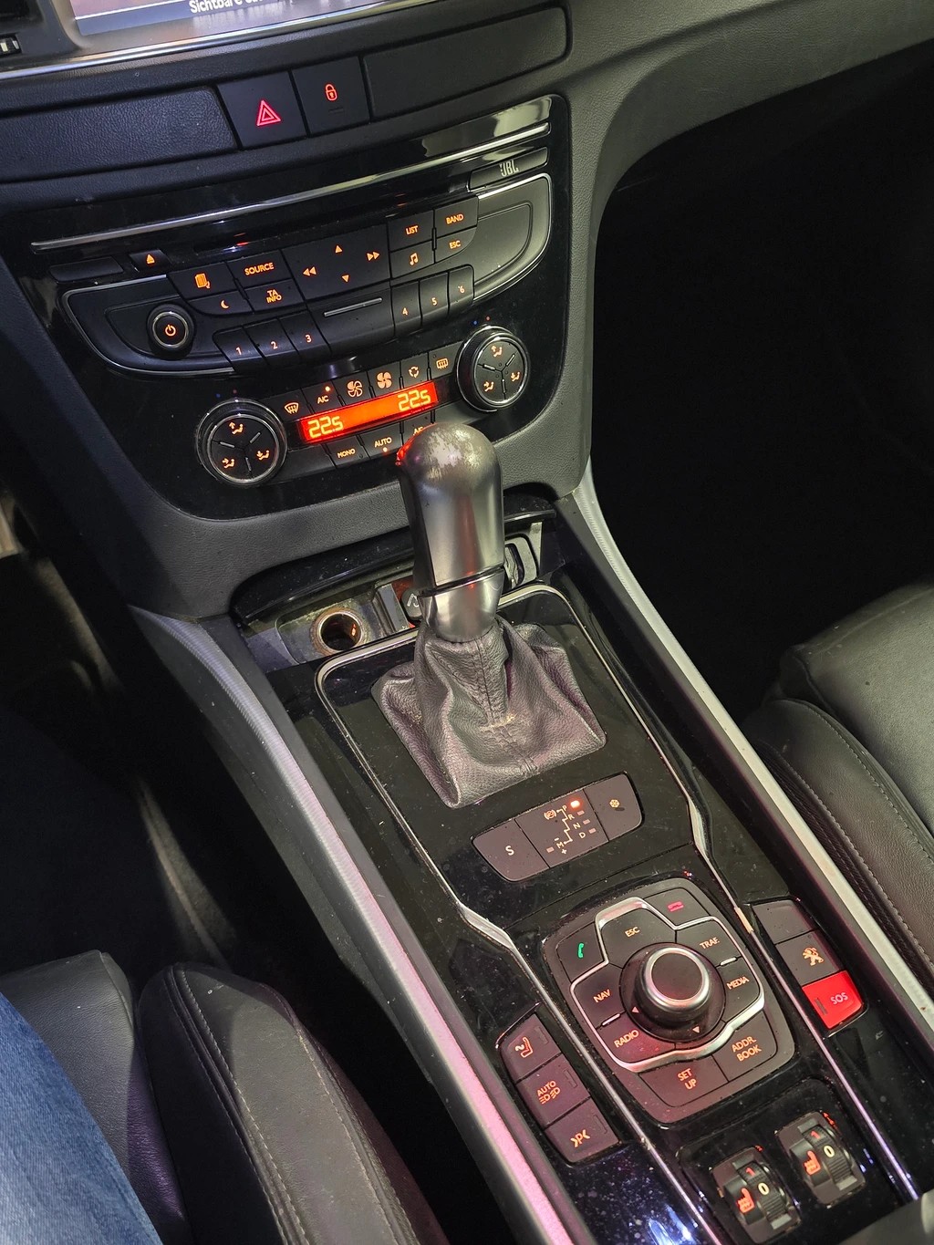 PEUGEOT 508 SW 2.2 HDI GT Automatic-image-14