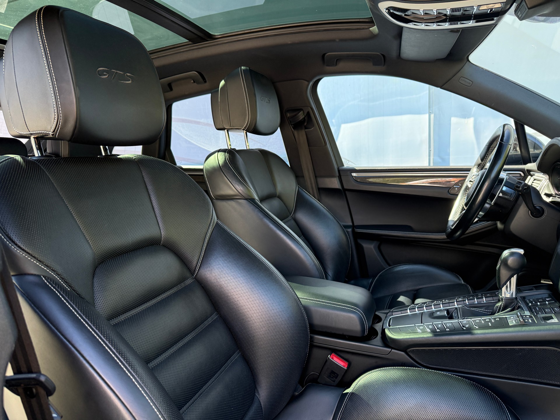PORSCHE Macan GTS PDK-image-13