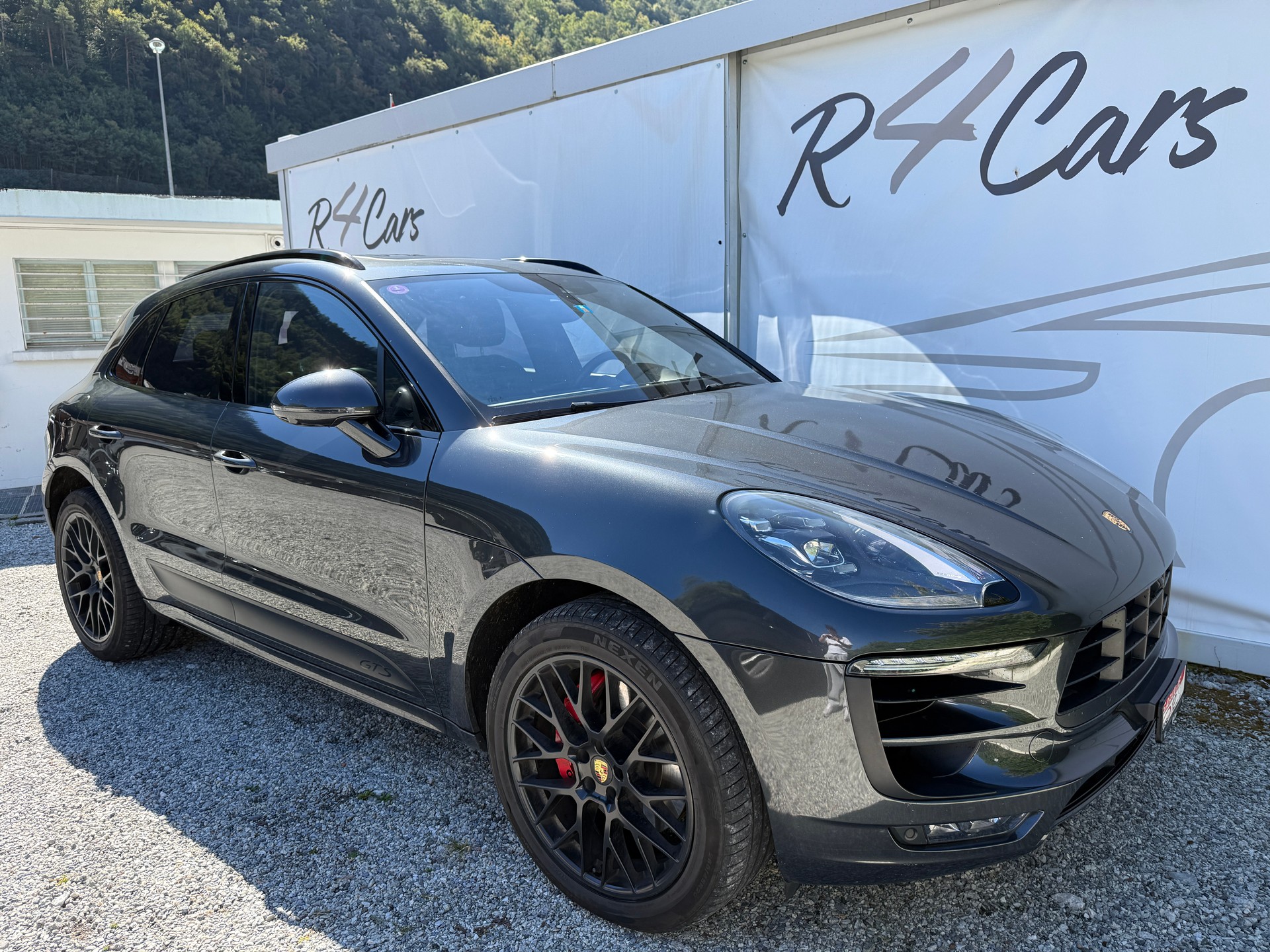 PORSCHE Macan GTS PDK-image-4