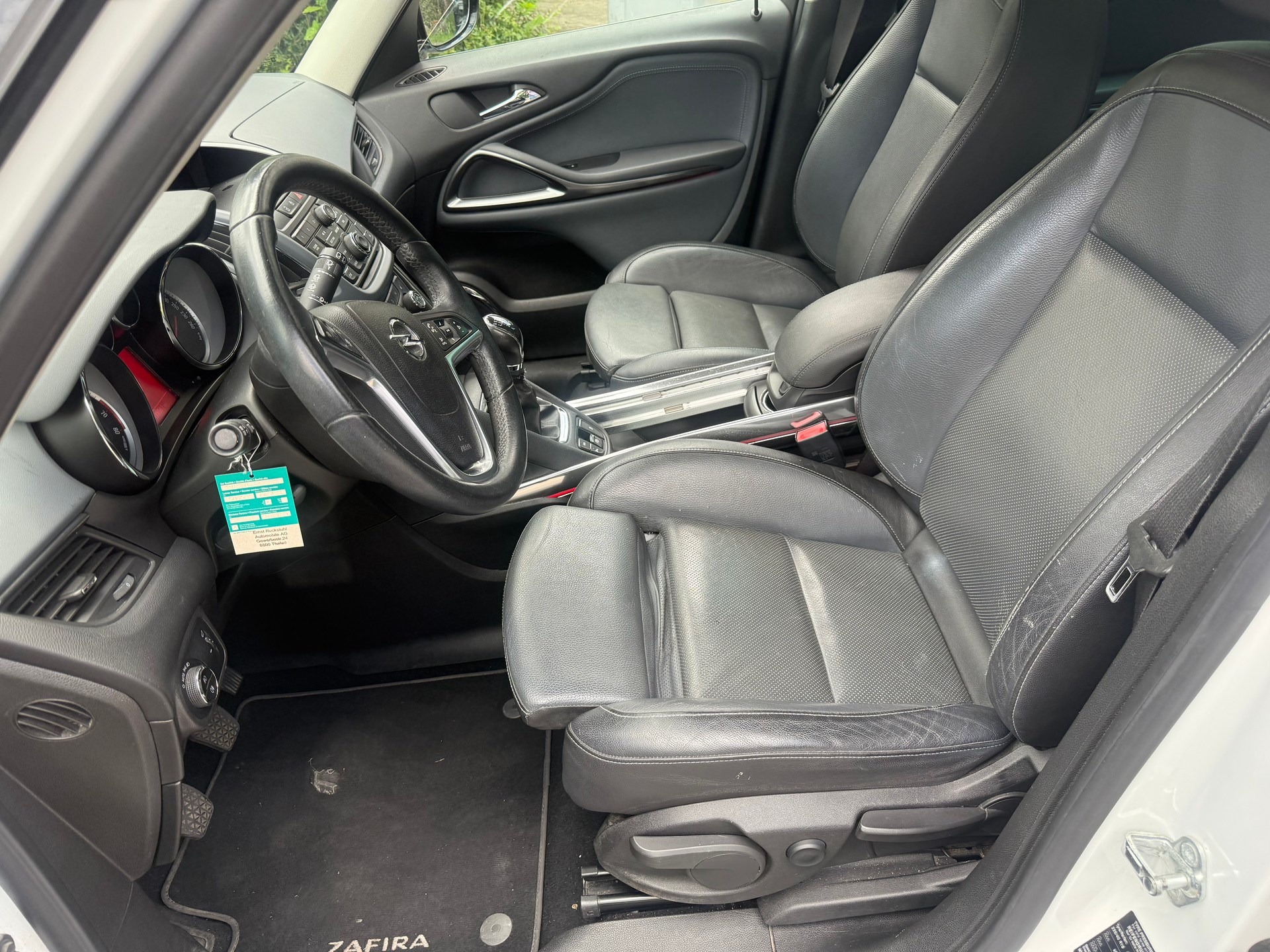 OPEL Zafira Tourer 1.4i 16V Cosmo-image-5