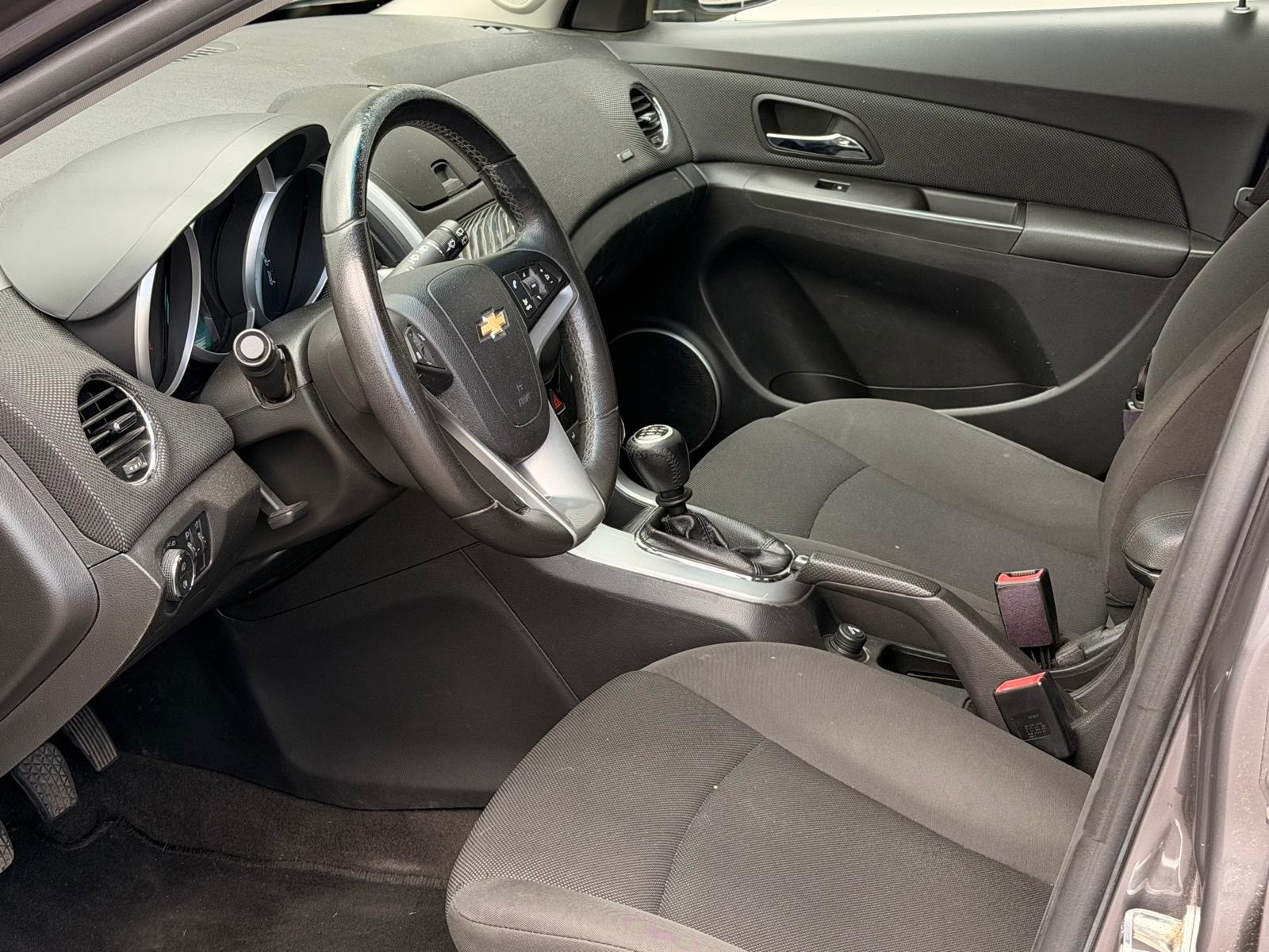 CHEVROLET Cruze Station Wagon 1.7 VCDi LTZ-image-6