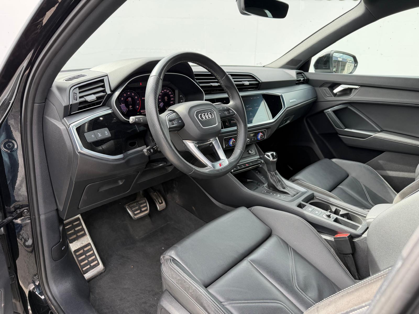AUDI Q3 Sportback 45 TFSI S line quattro S-tronic-image-6