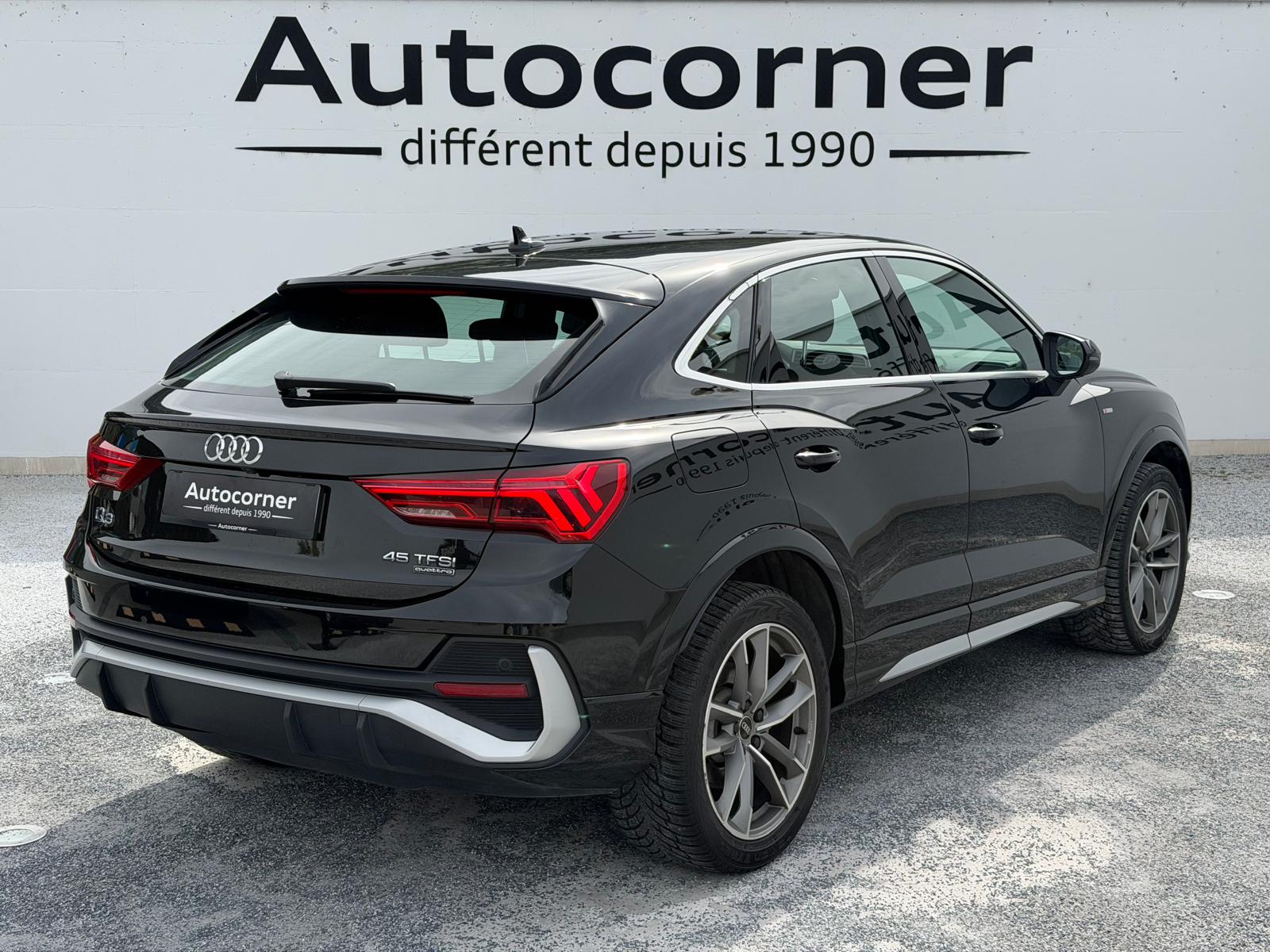 AUDI Q3 Sportback 45 TFSI S line quattro S-tronic-image-1