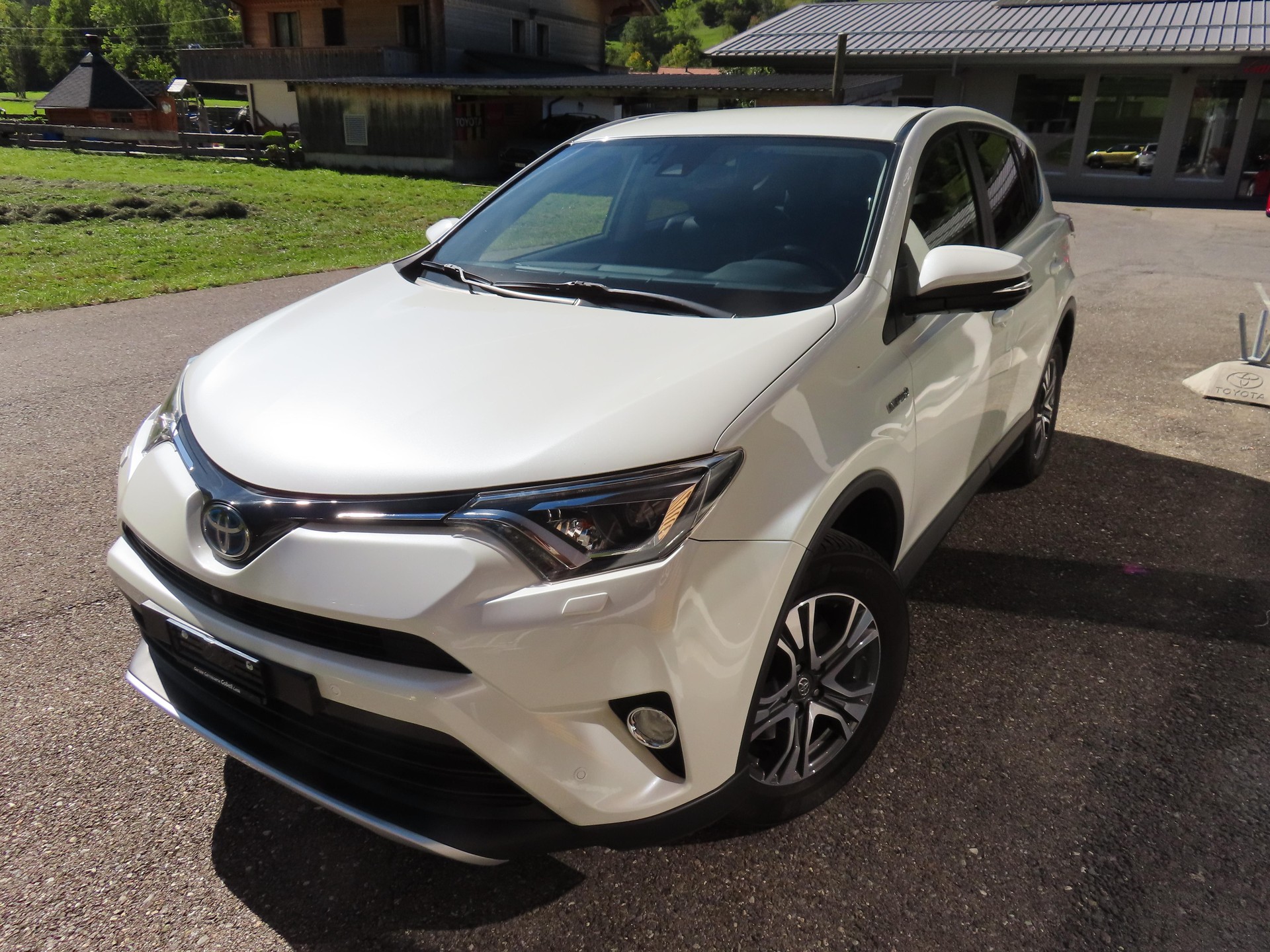 TOYOTA RAV4 2.5 HSD Premium-image-2