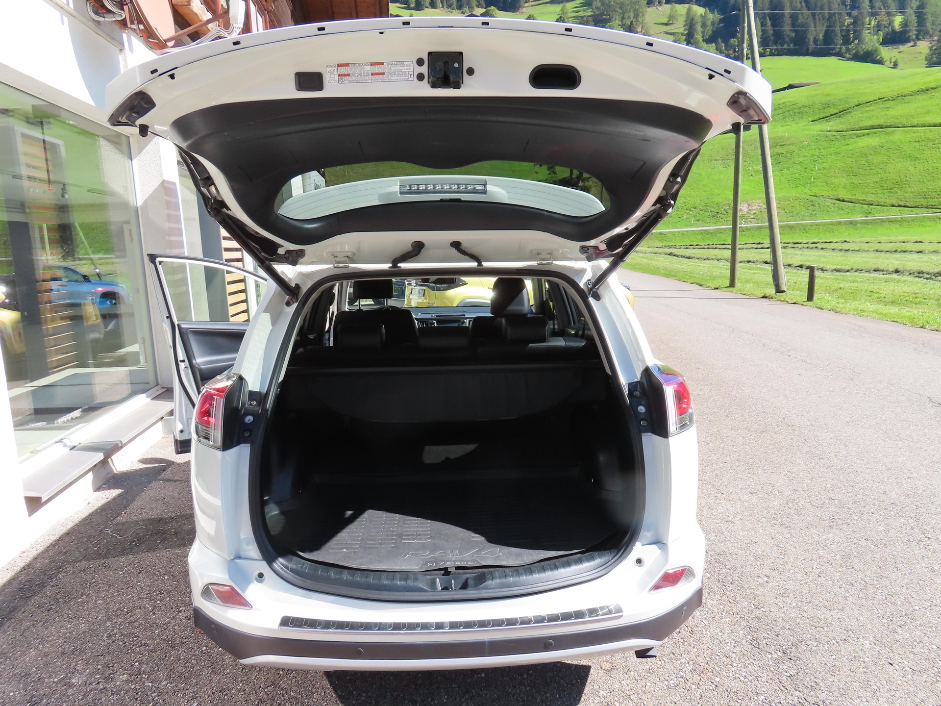 TOYOTA RAV4 2.5 HSD Premium-image-7