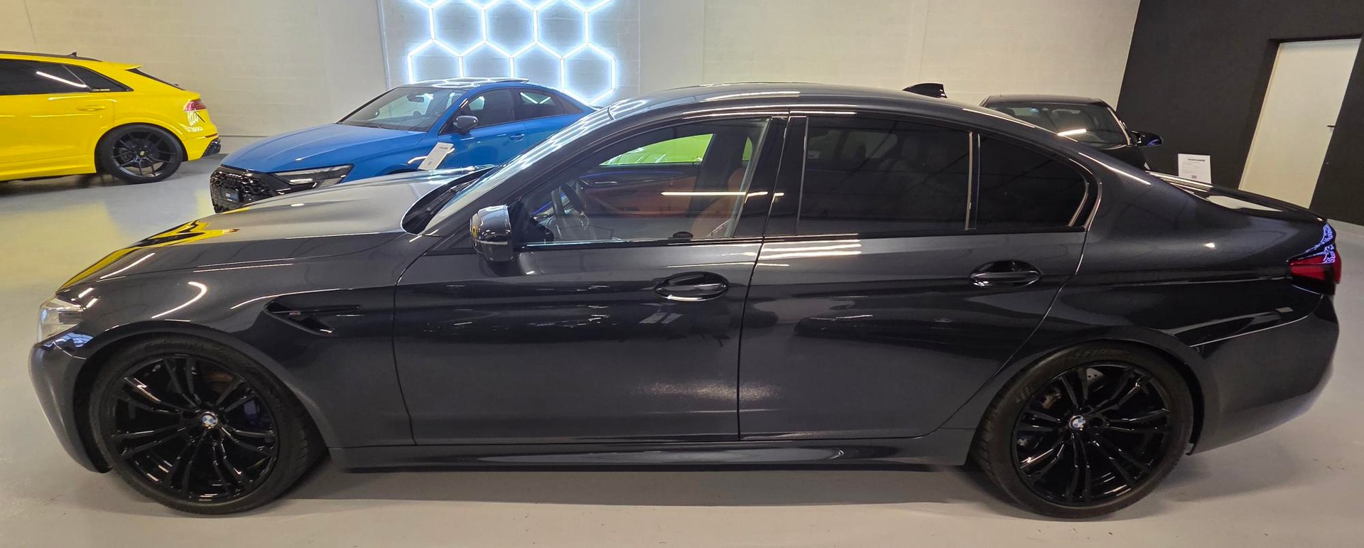 BMW M5 xDrive Competition Drivelogic-image-2