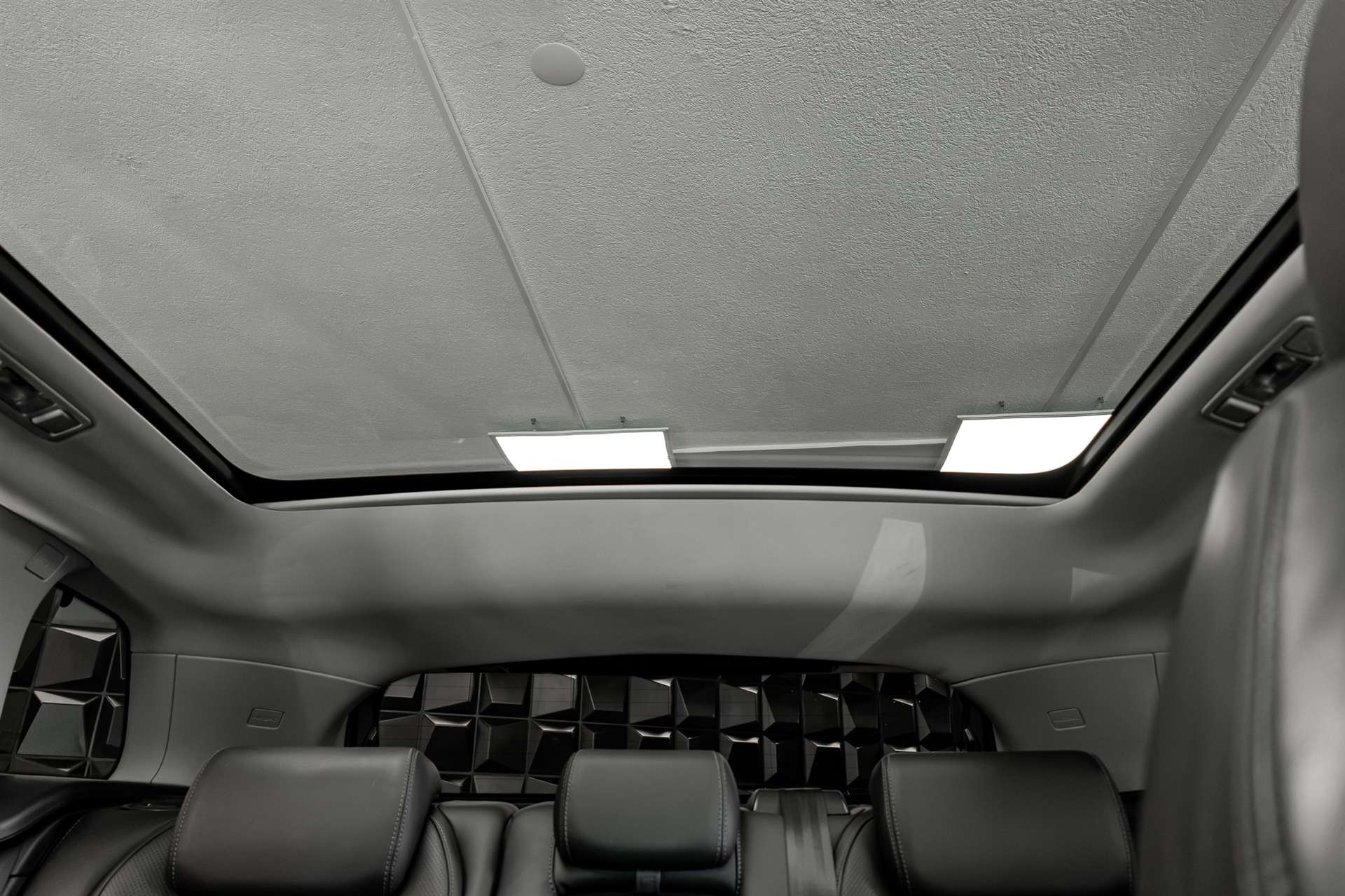 LAND ROVER Range Rover Evoque 2.0 Si4 HSE Dynamic AT9-image-14