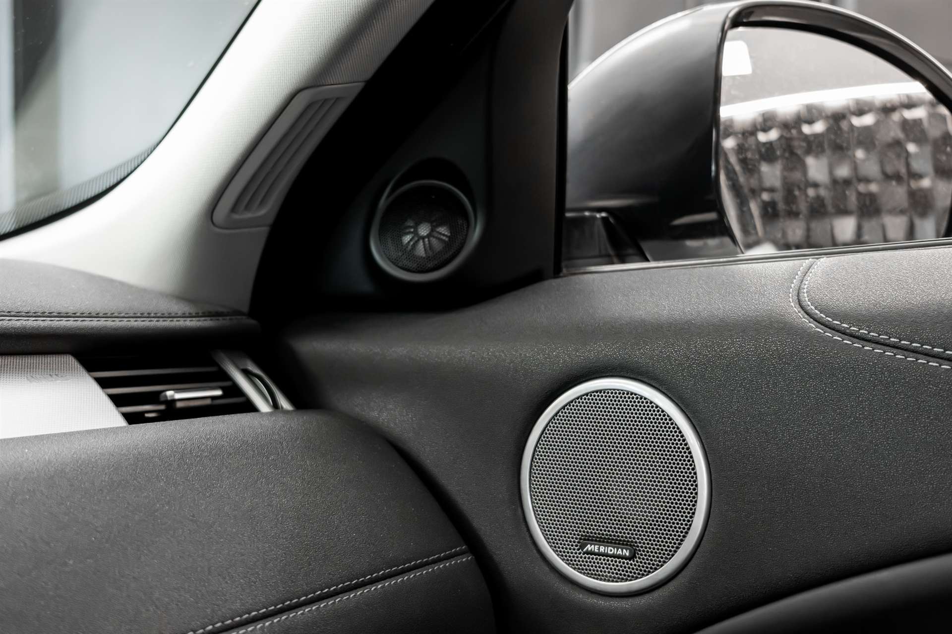 LAND ROVER Range Rover Evoque 2.0 Si4 HSE Dynamic AT9-image-22