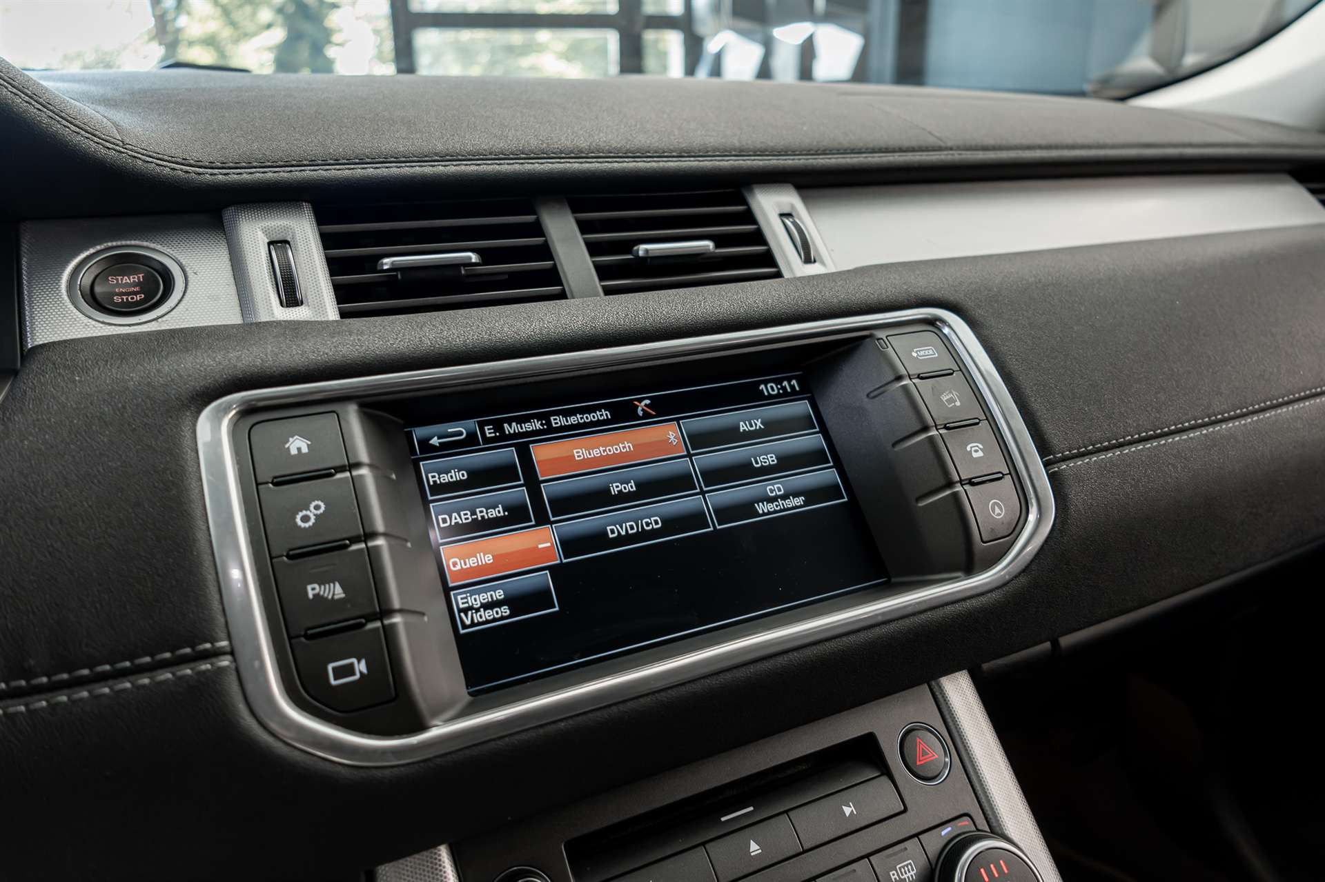 LAND ROVER Range Rover Evoque 2.0 Si4 HSE Dynamic AT9-image-16