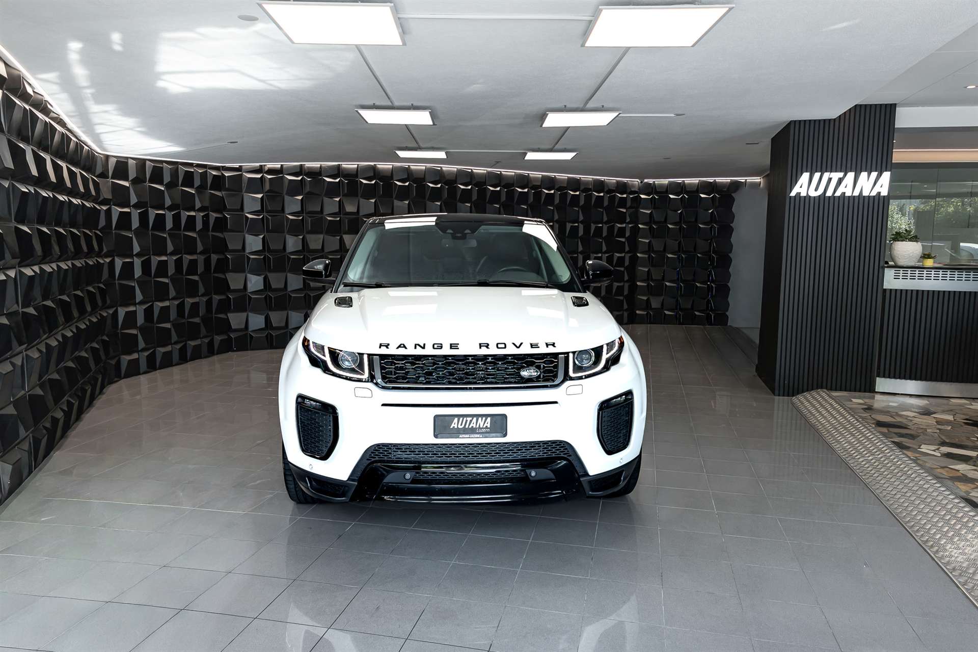 LAND ROVER Range Rover Evoque 2.0 Si4 HSE Dynamic AT9-image-3