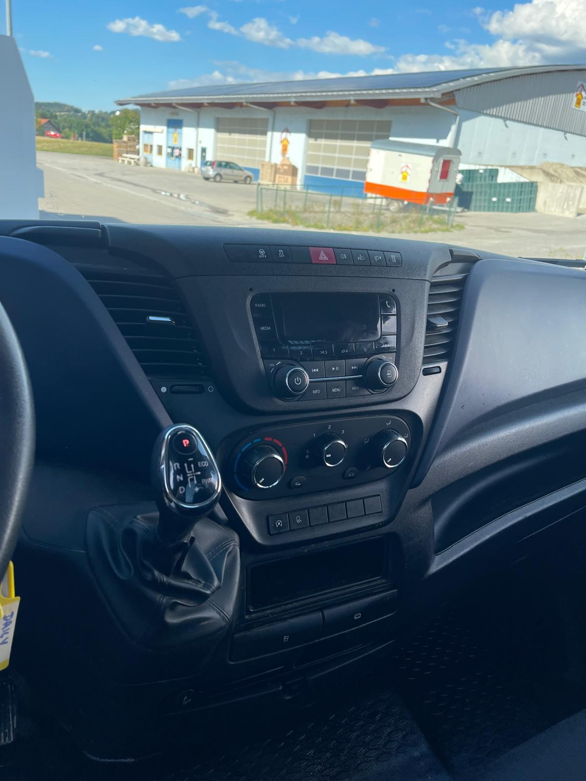 IVECO 35 S 14 A8-image-9