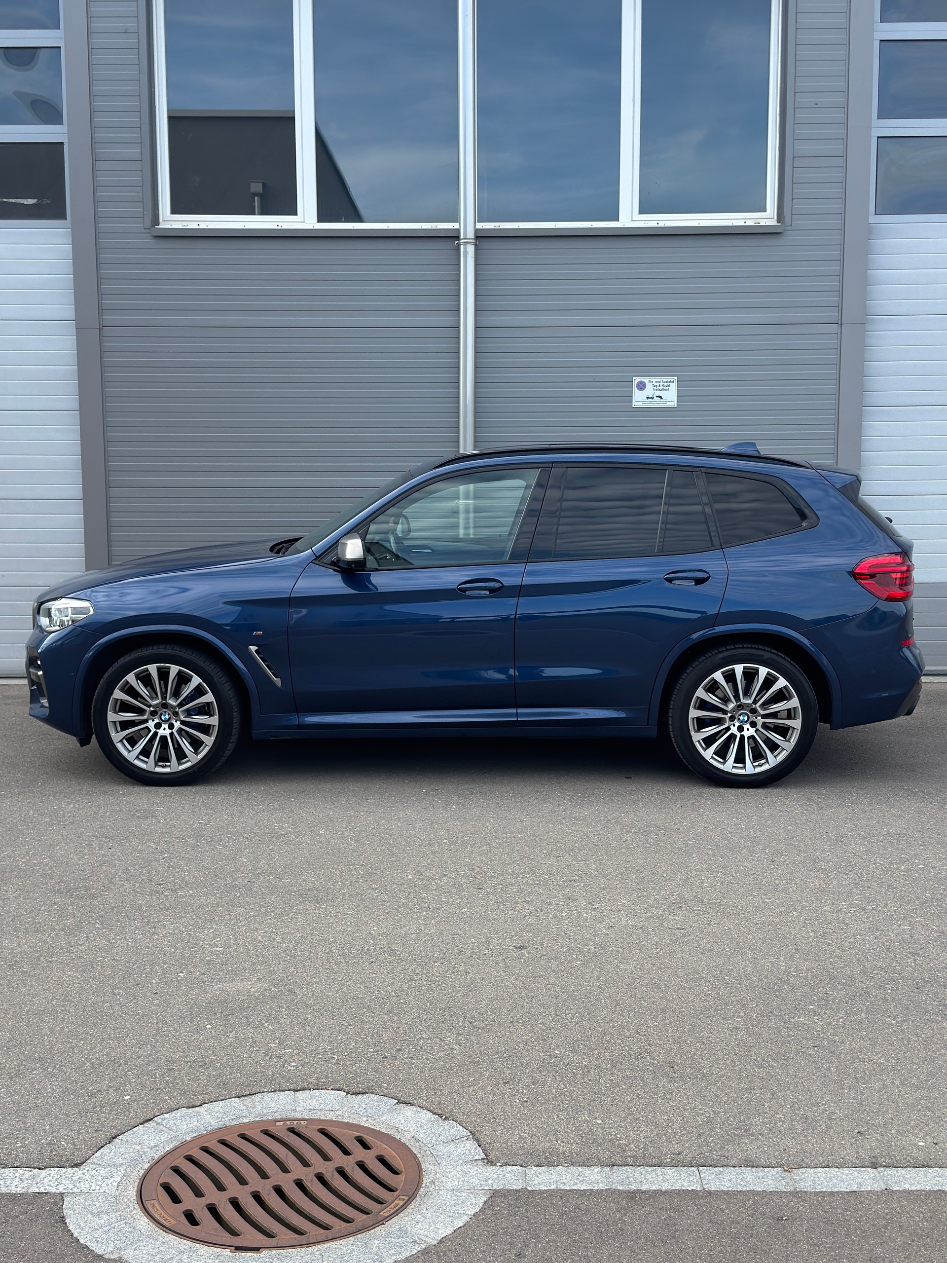 BMW X3 M40D-image-2