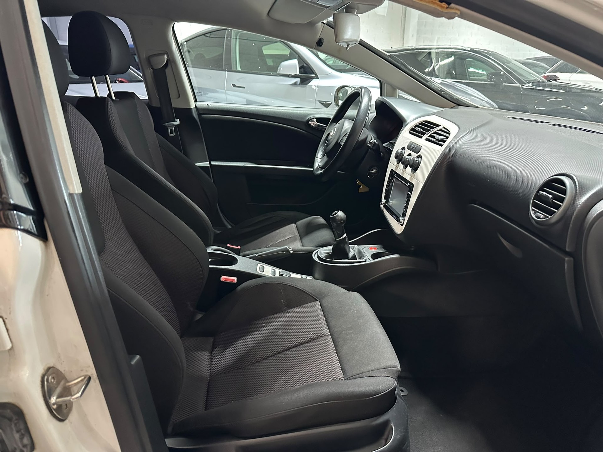 SEAT Leon 1.4 TSI Reference-image-11