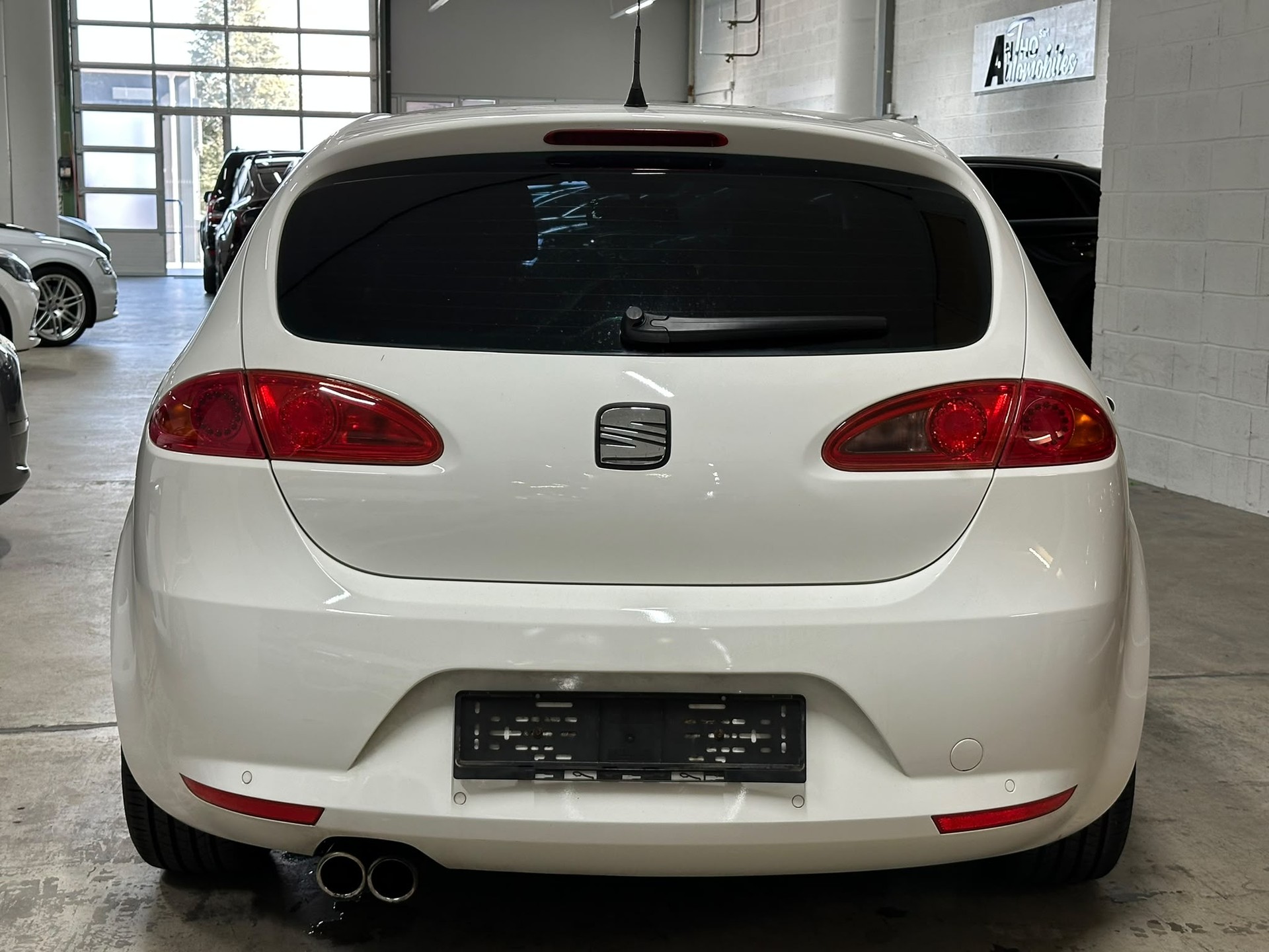 SEAT Leon 1.4 TSI Reference-image-3