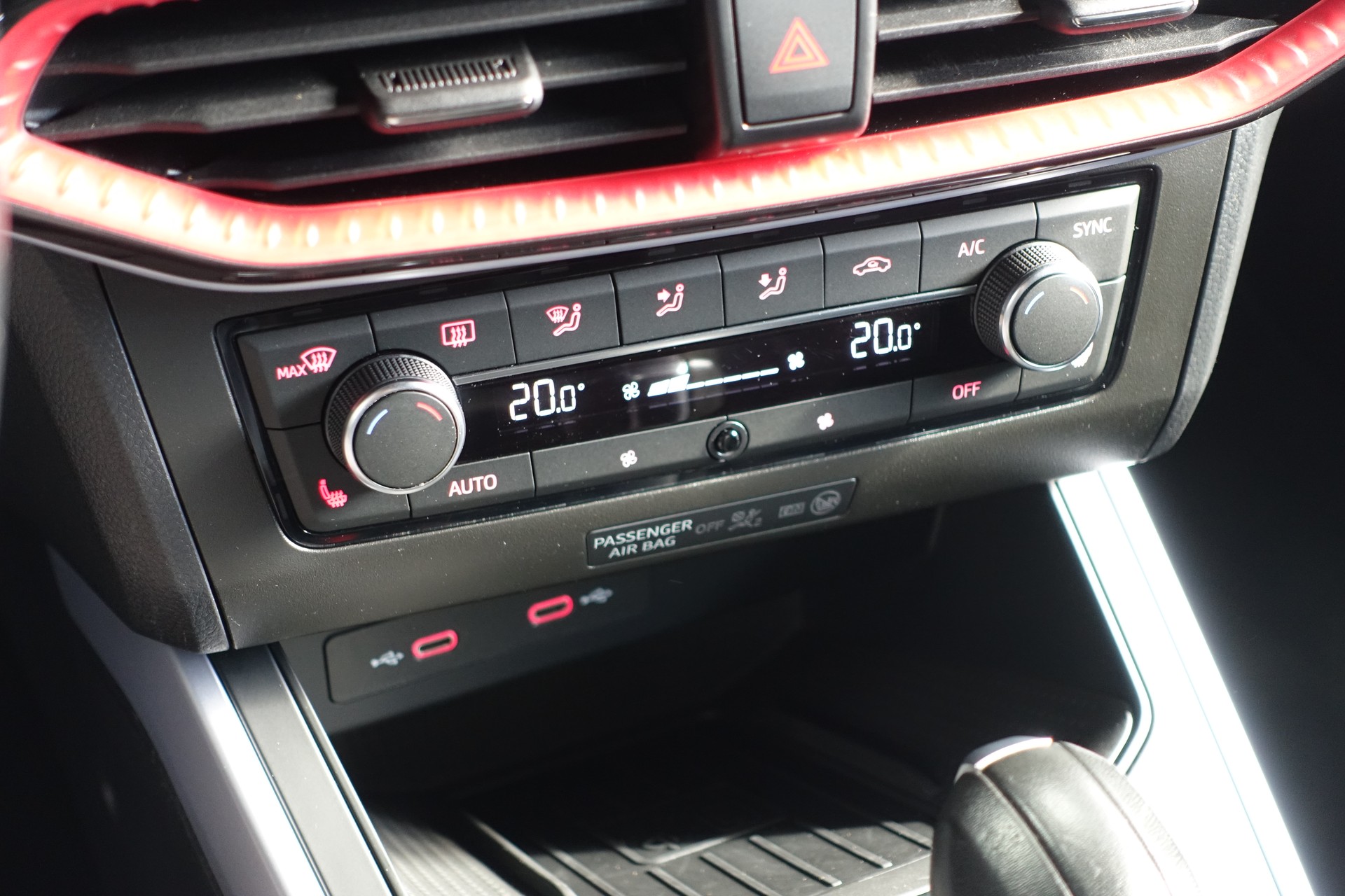 SEAT Arona 1.5 TSI FR DSG-image-18