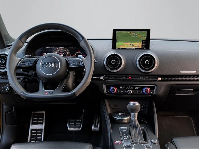 AUDI RS3 Sportback 2.5 TSI quattro S-tronic-image-11