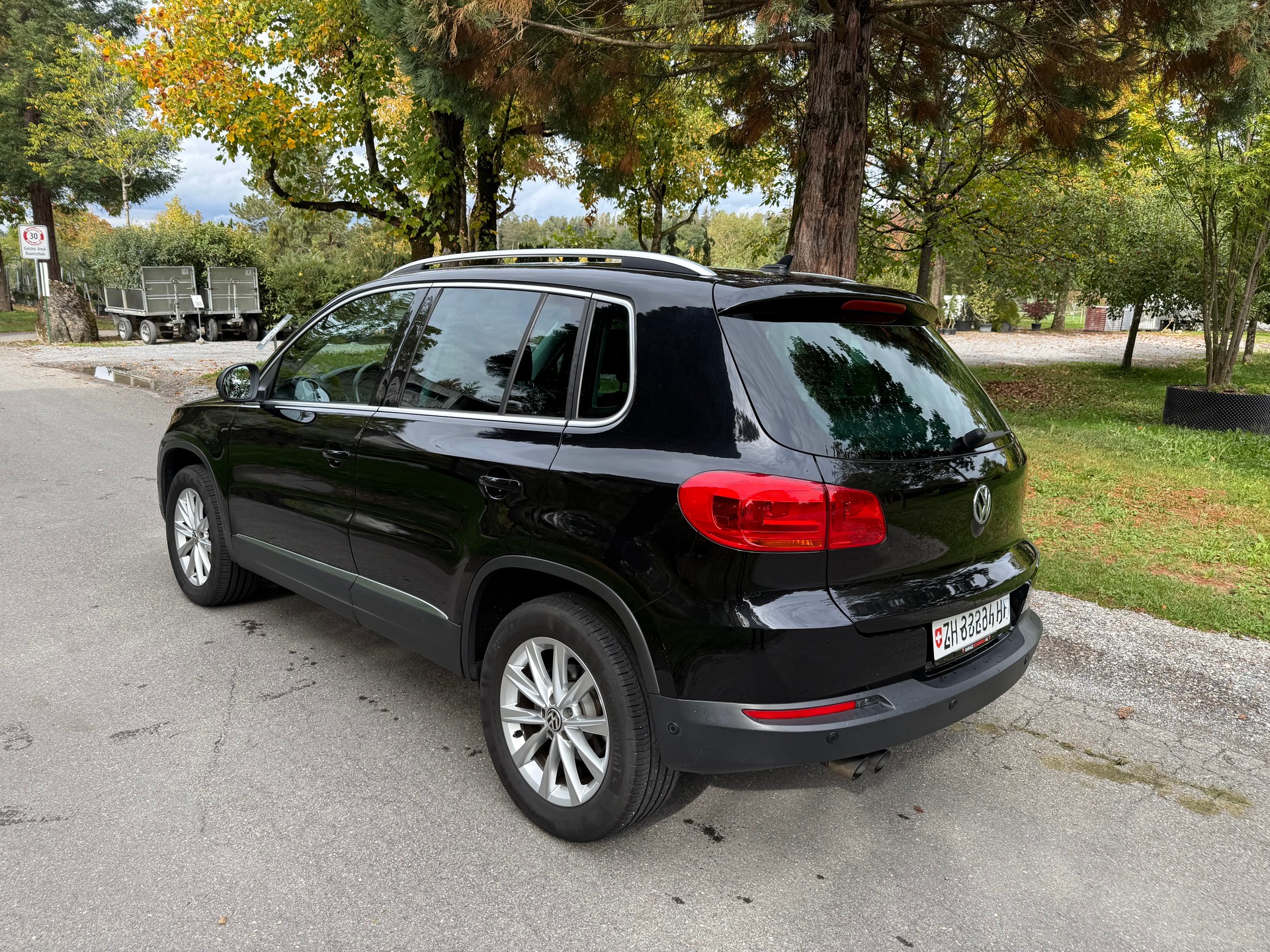 VW Tiguan 2.0 TDI BlueMotion Sport&Style 4Motion DSG-image-3