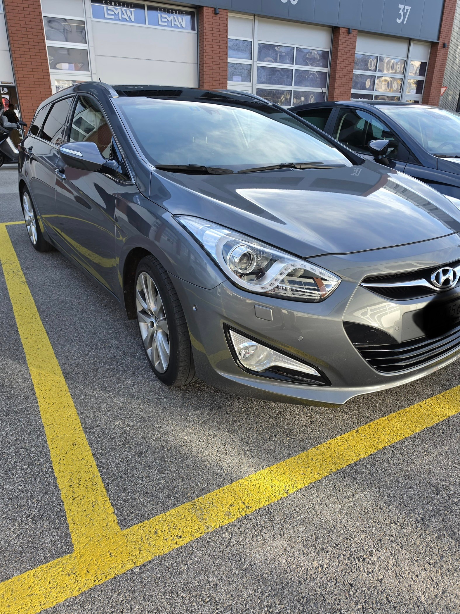 HYUNDAI 1.7 CRDi 136 Premium-image-1
