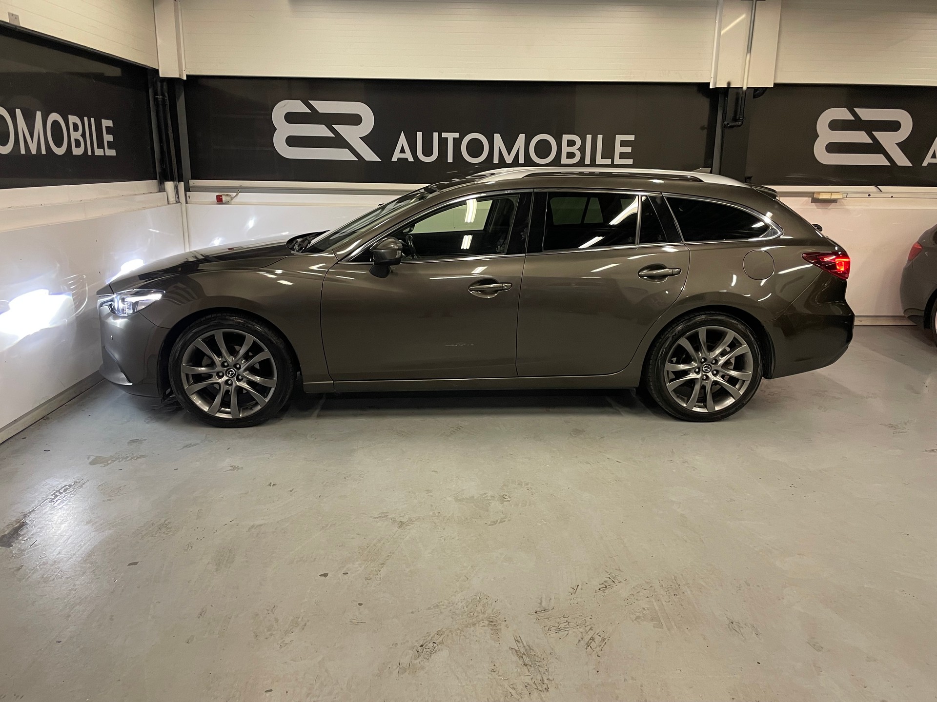 MAZDA 6 SW 2.2 D Revolution AWD Automatic Skyactive-D-image-7