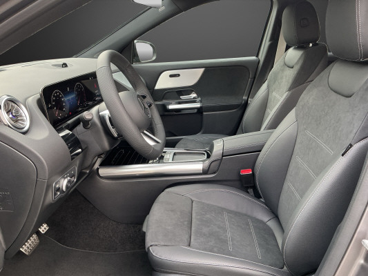 MERCEDES-BENZ GLA 200 Night Star 7G-D-image-6