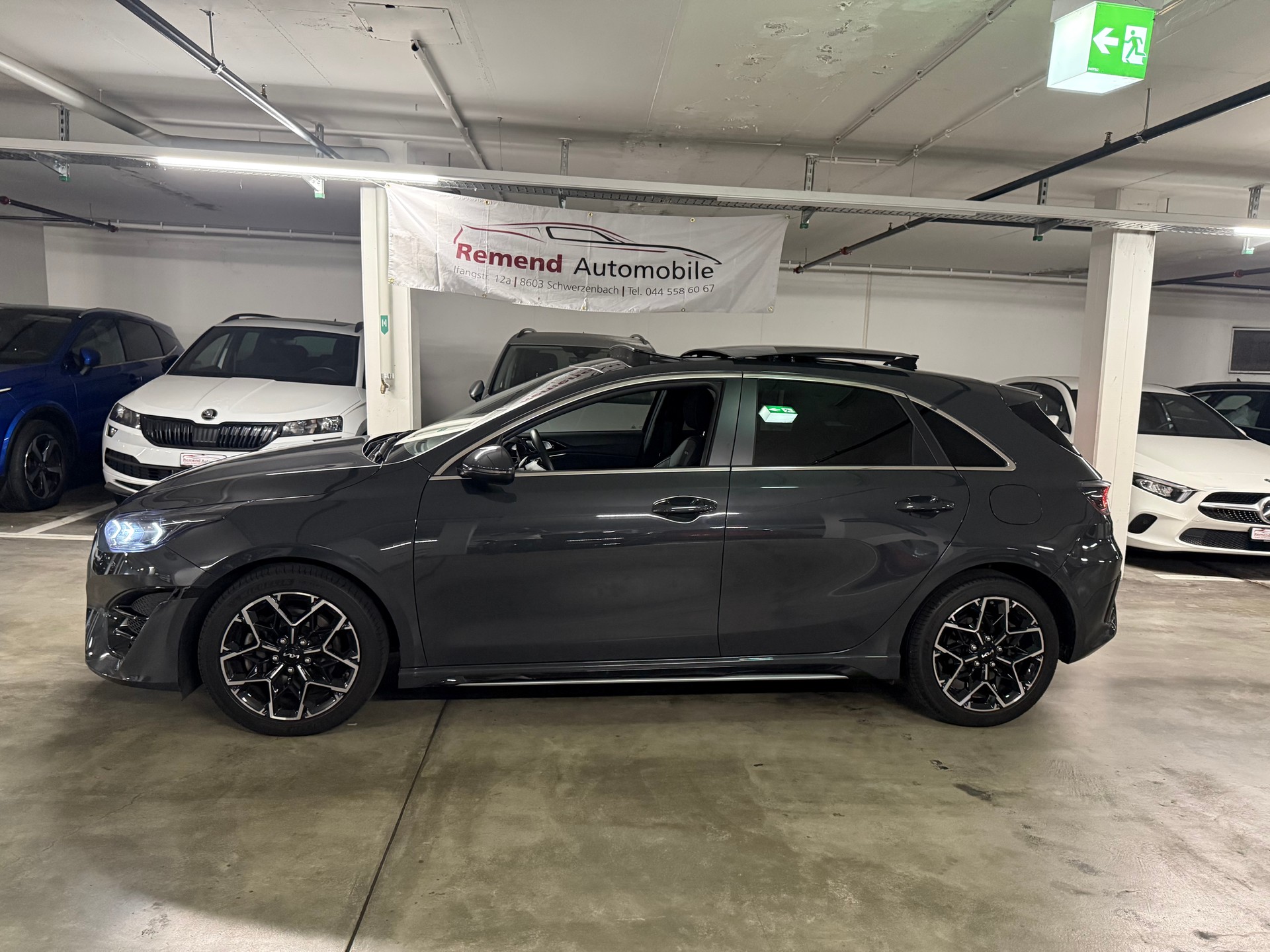 KIA Ceed 1.5 T-GDi Power DCT GT line Werksgarantie, Panorama, RF- Kamera-image-3