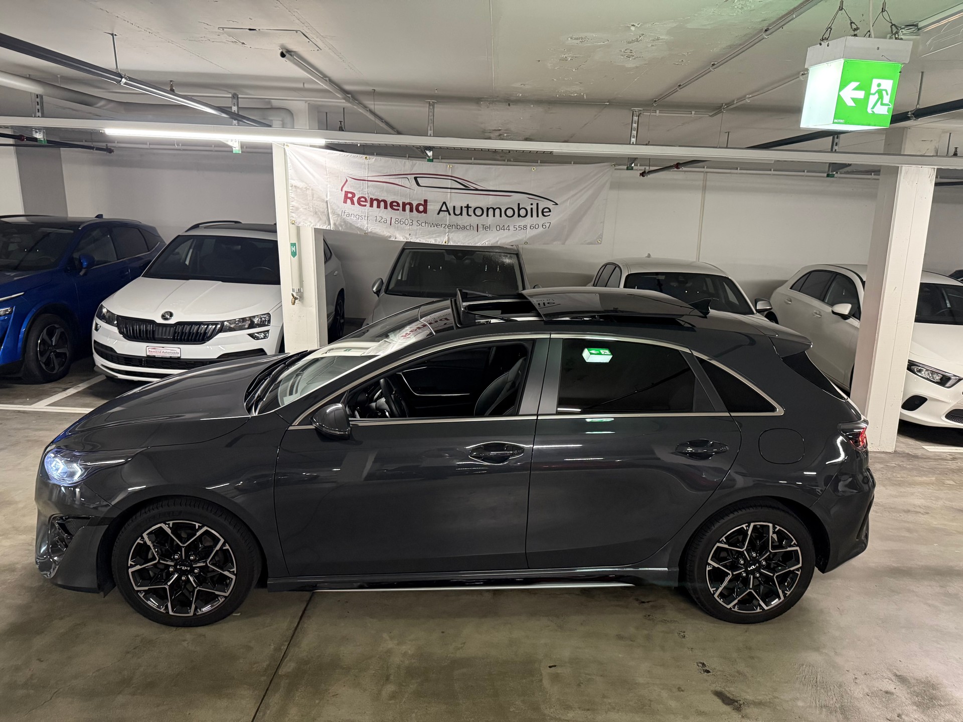 KIA Ceed 1.5 T-GDi Power DCT GT line Werksgarantie, Panorama, RF- Kamera-image-4