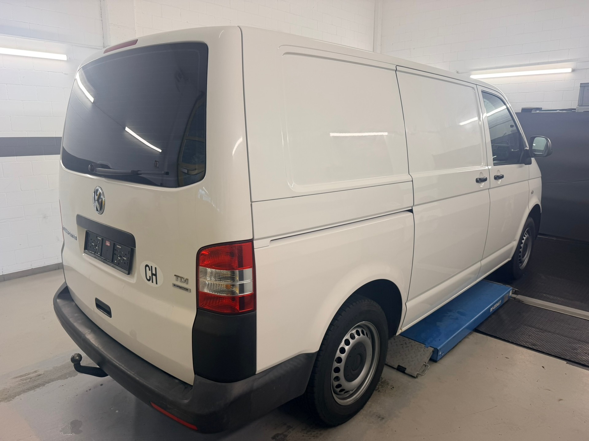 VW T5 2.0 TDI BMT-image-3