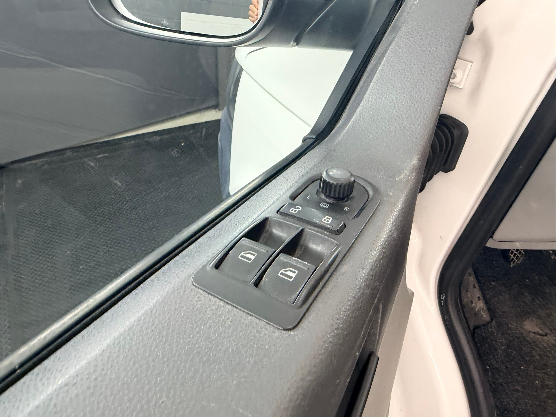 VW T5 2.0 TDI BMT-image-8