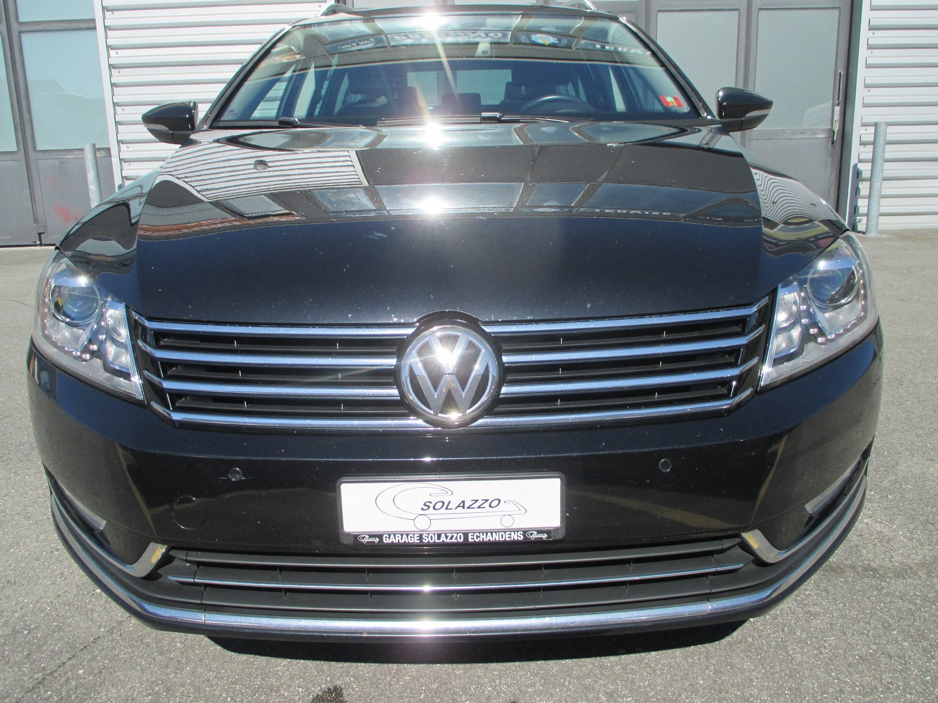 VW Passat Variant 2.0 TDI BMT Highline 4MDSG-image-3