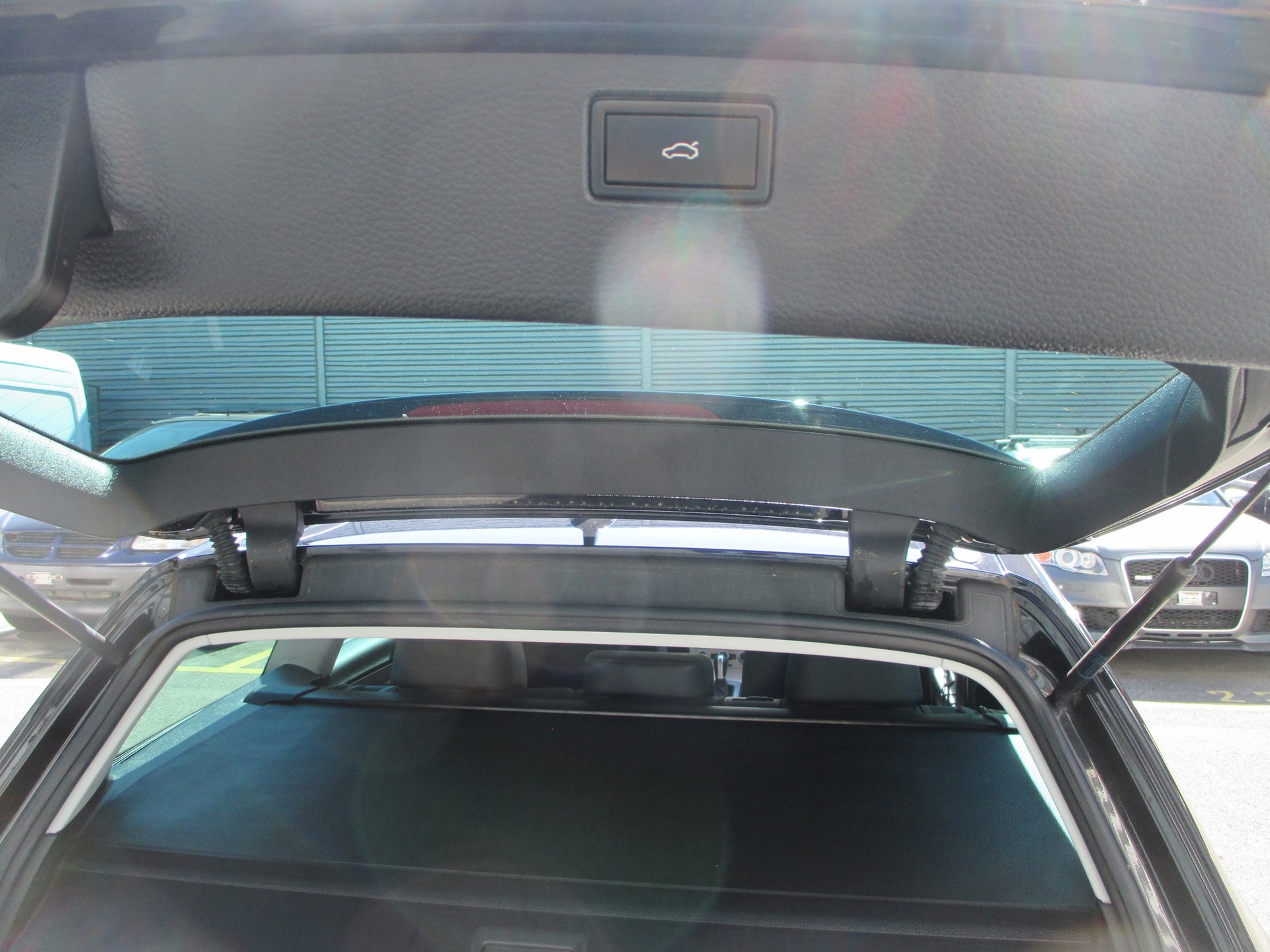 VW Passat Variant 2.0 TDI BMT Highline 4MDSG-image-15