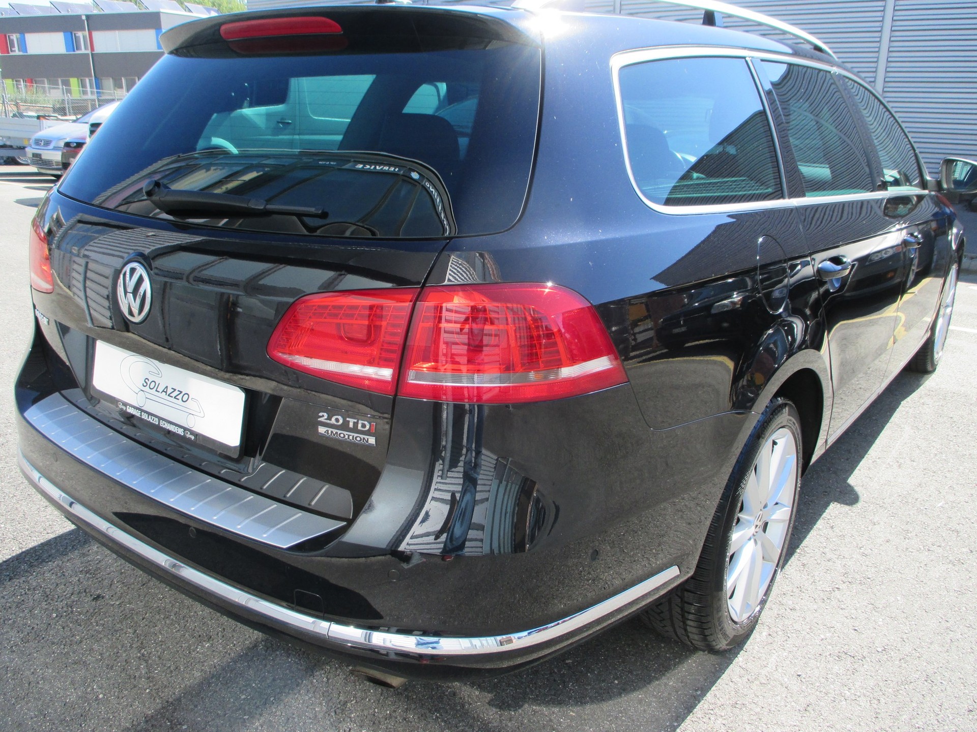 VW Passat Variant 2.0 TDI BMT Highline 4MDSG-image-4