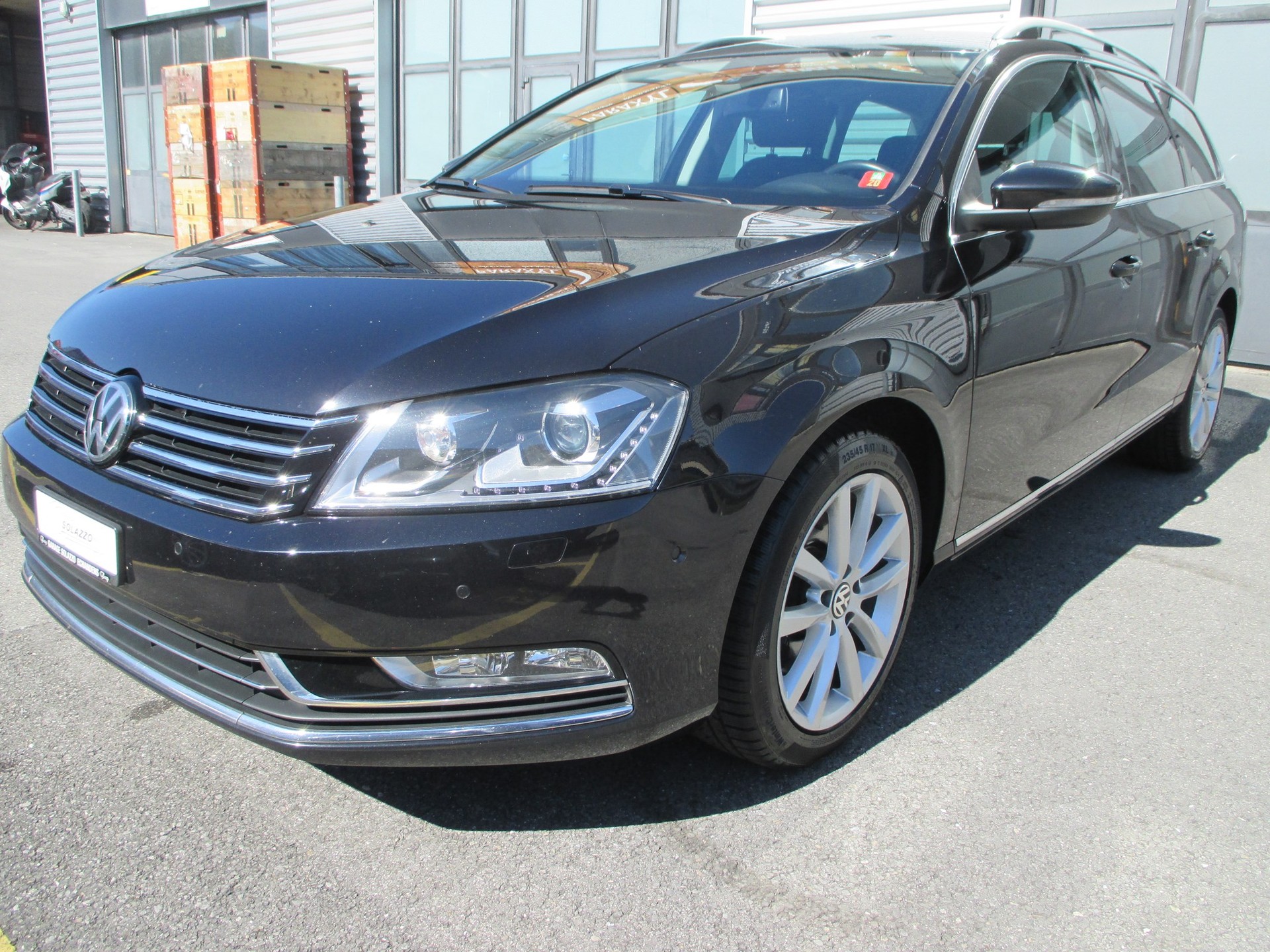 VW Passat Variant 2.0 TDI BMT Highline 4MDSG-image-8