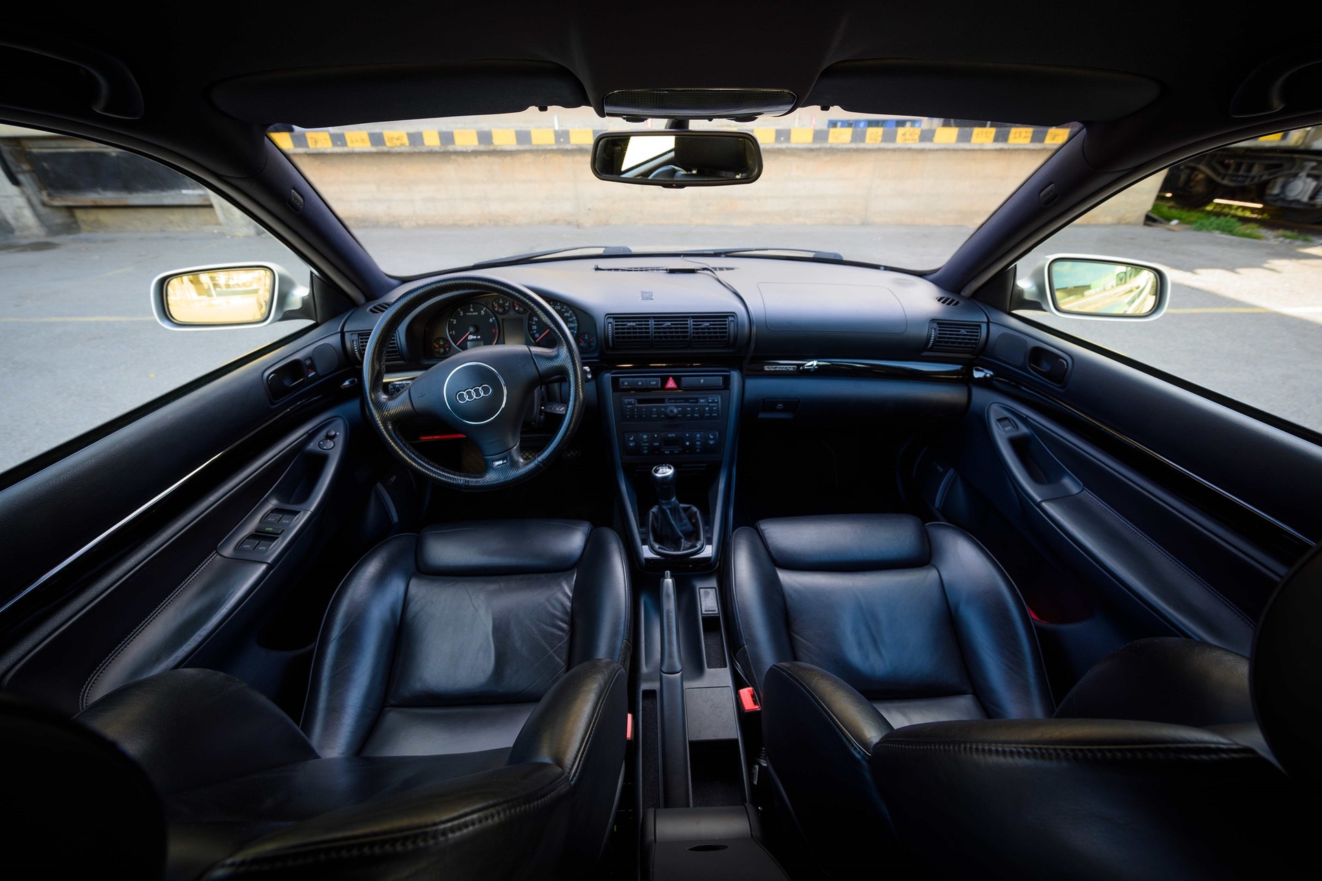 AUDI RS4 B5-image-7