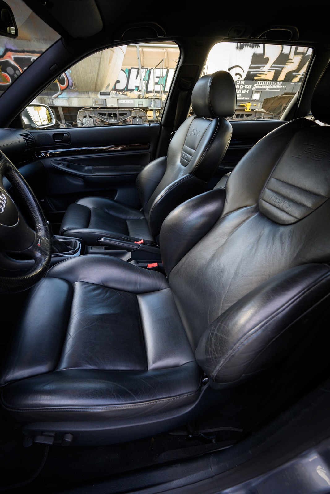 AUDI RS4 B5-image-9