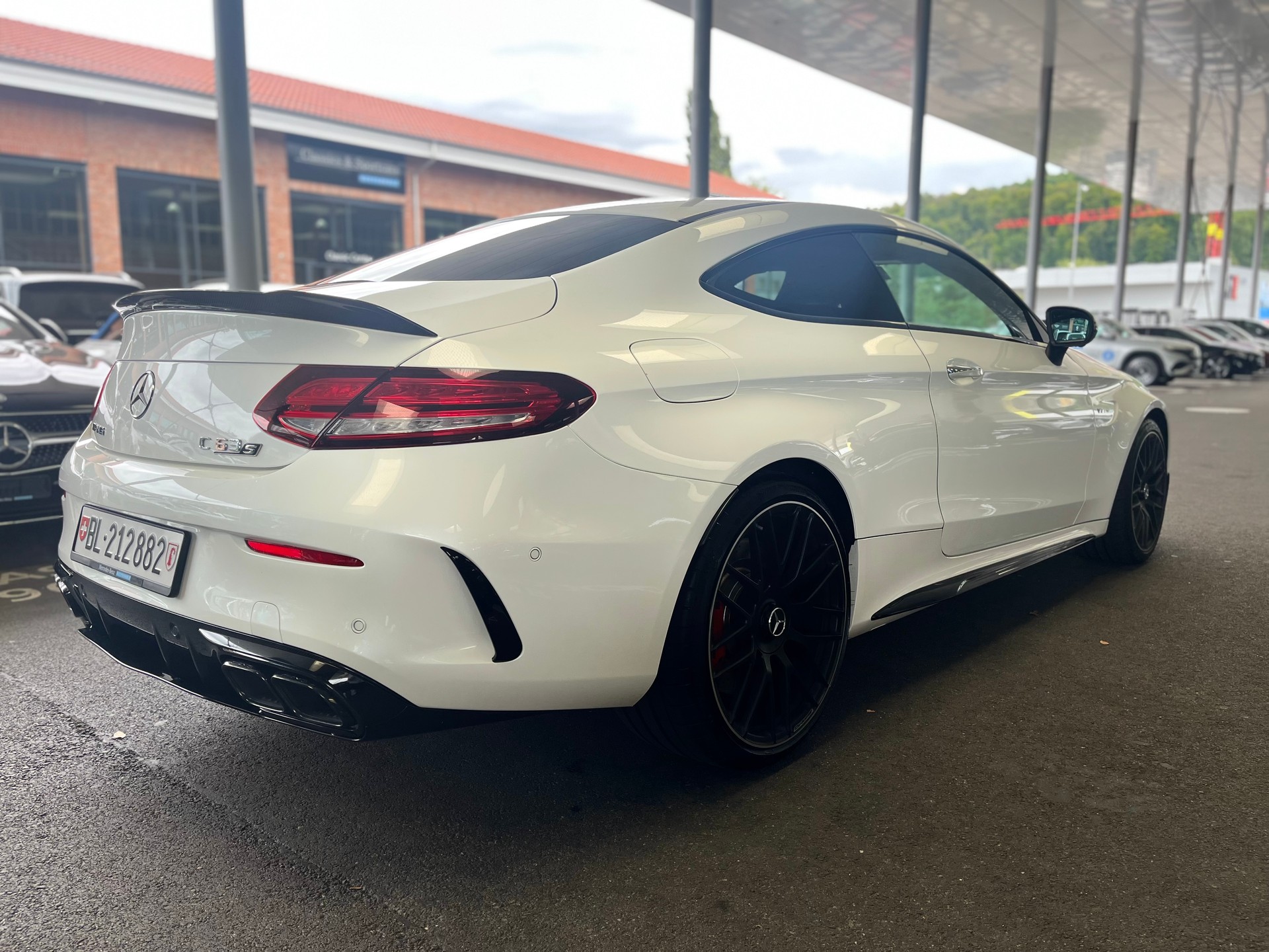 MERCEDES-BENZ C 63 S AMG Premium + 9G-tronic-image-2