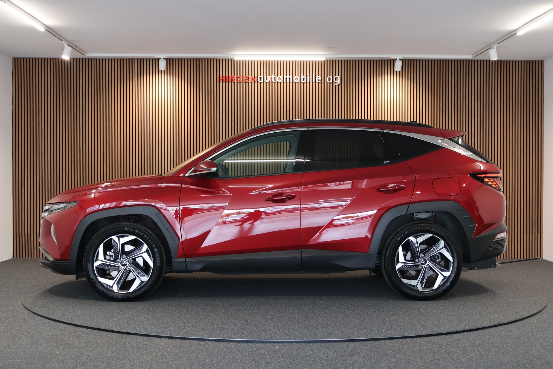 HYUNDAI Tucson 1.6 TGDI HEV Amplia 4WD-image-1