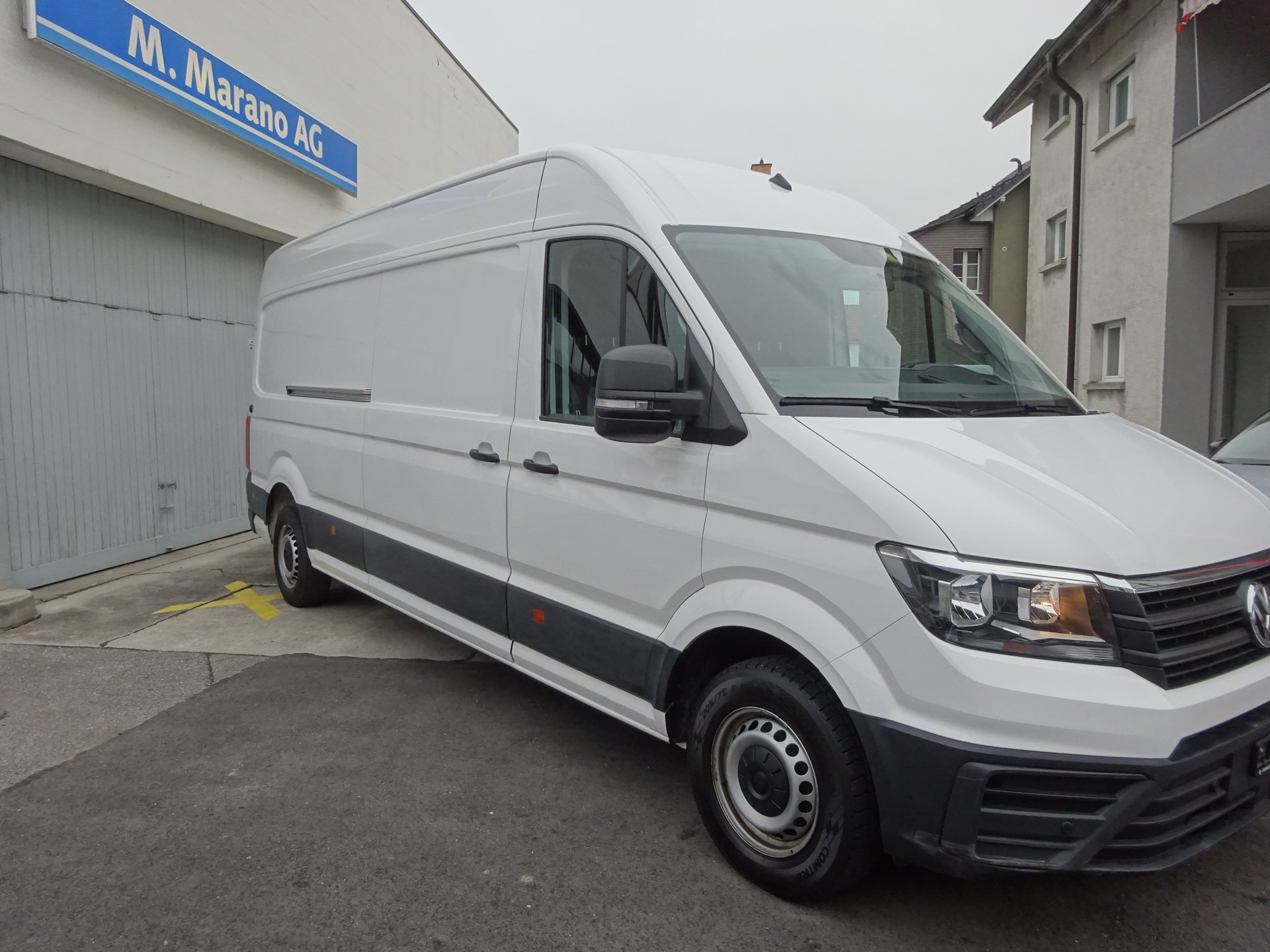 VW Crafter 35 2.0 TDI L4-image-1