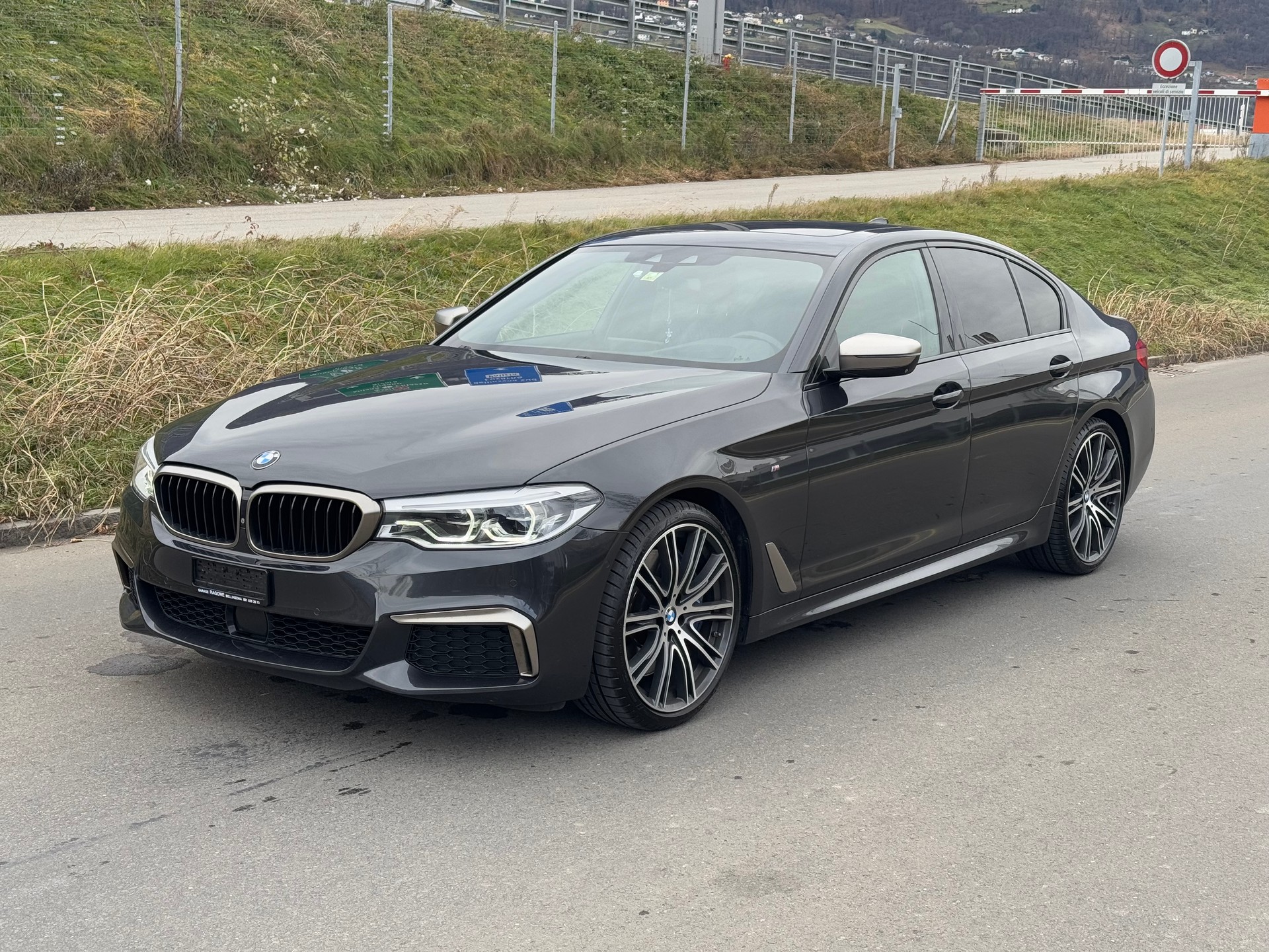 BMW M550d xDrive Steptronic-image-1