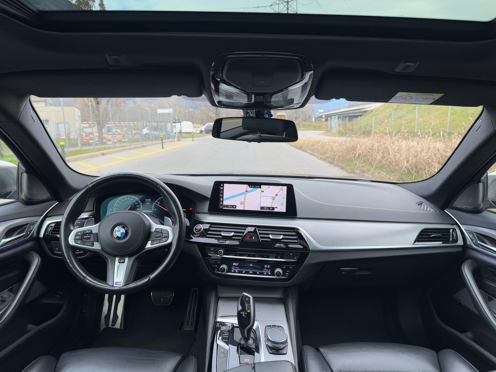 BMW M550d xDrive Steptronic-image-11